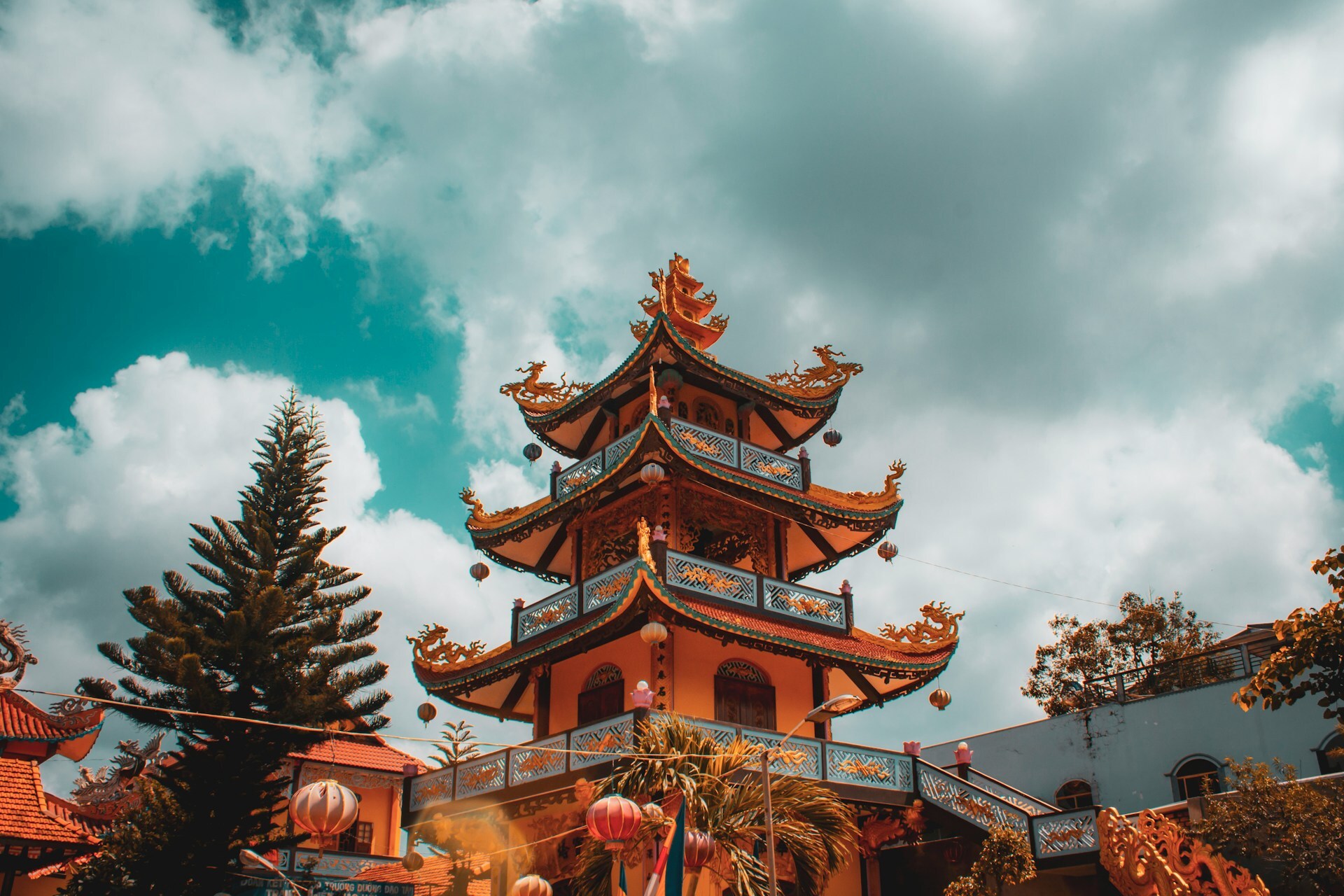 Vietnam tour packages