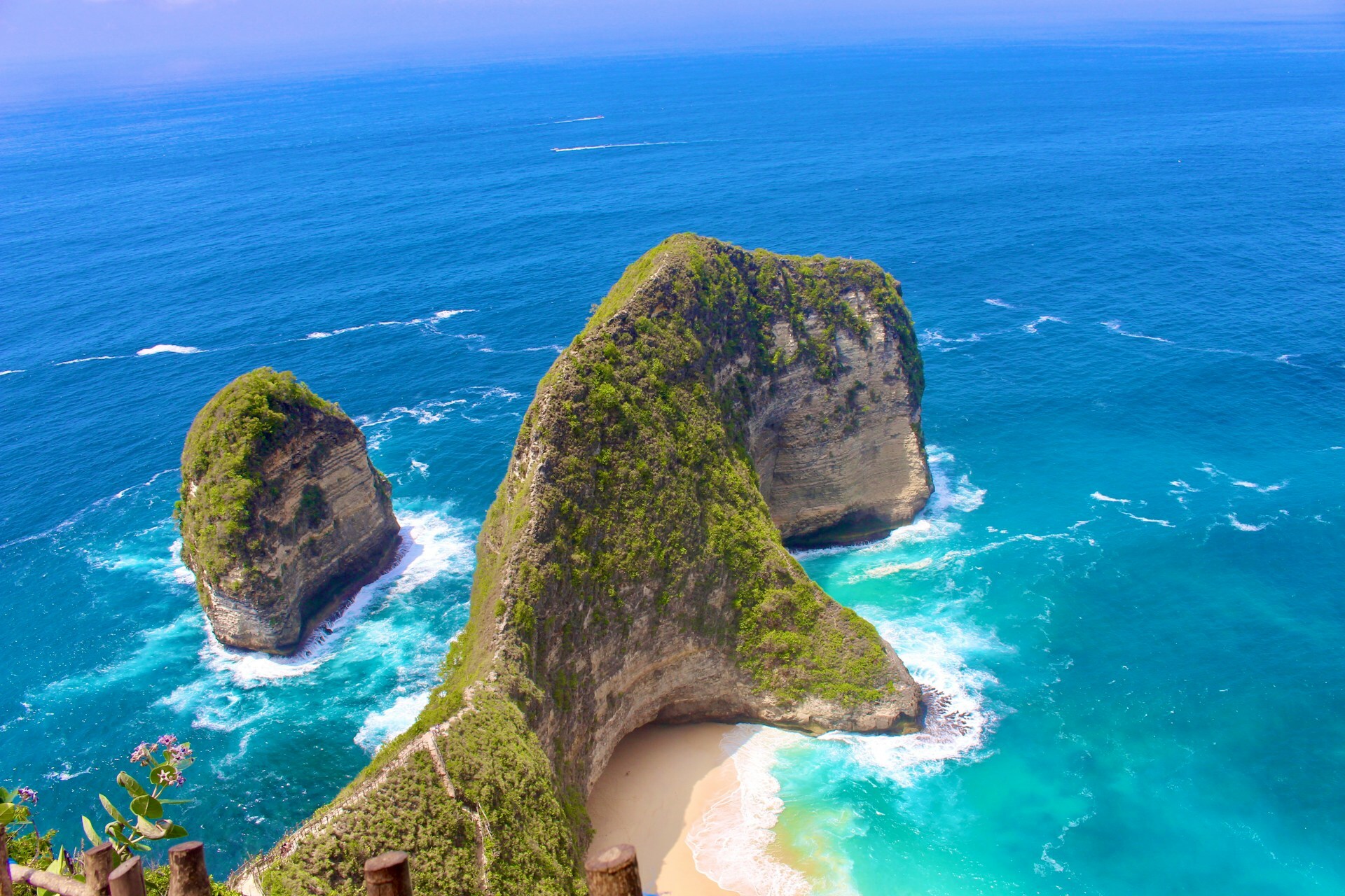 Indonesia Tour Packages Itineraries | Mesmerizing Bali | Touron | Touron Holidays | Best Travel Agency