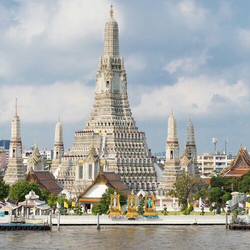 Why Thailand’s White Temple Feels Unlike Any Other Temple