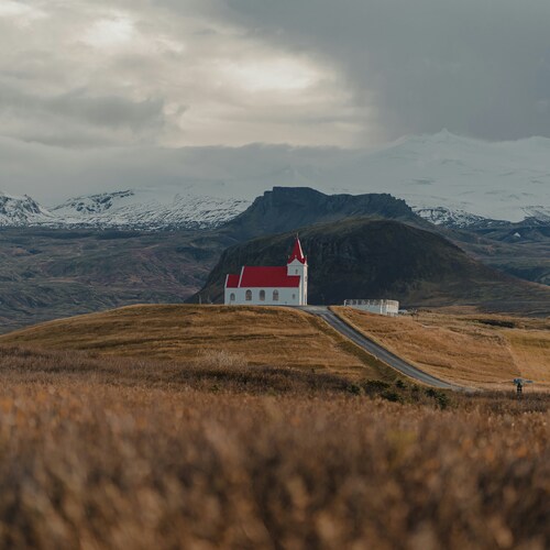 10 Places That Show You the Best of Iceland on a Solo Trip