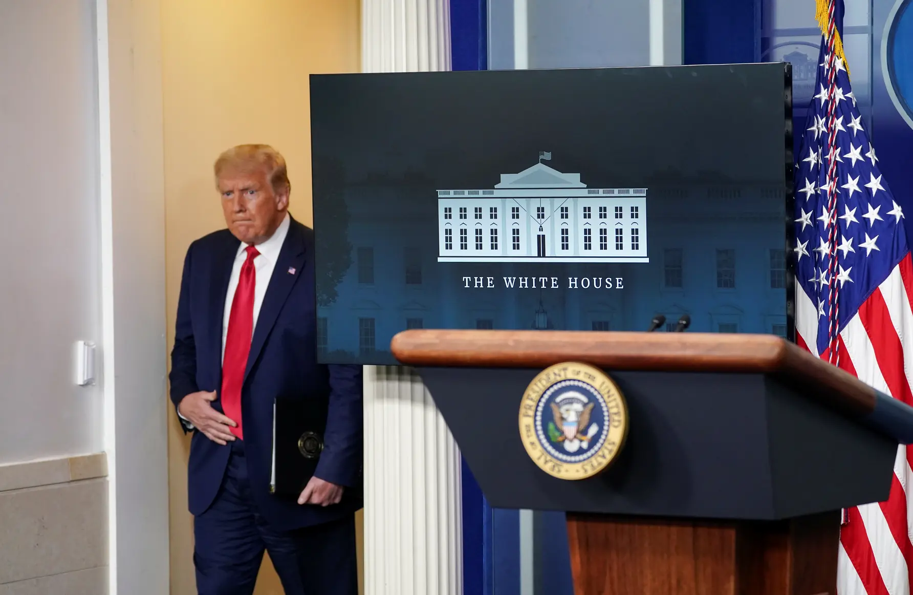 Администрация Трампа хочет обязать техногигантов вкладываться в строительство электростанций