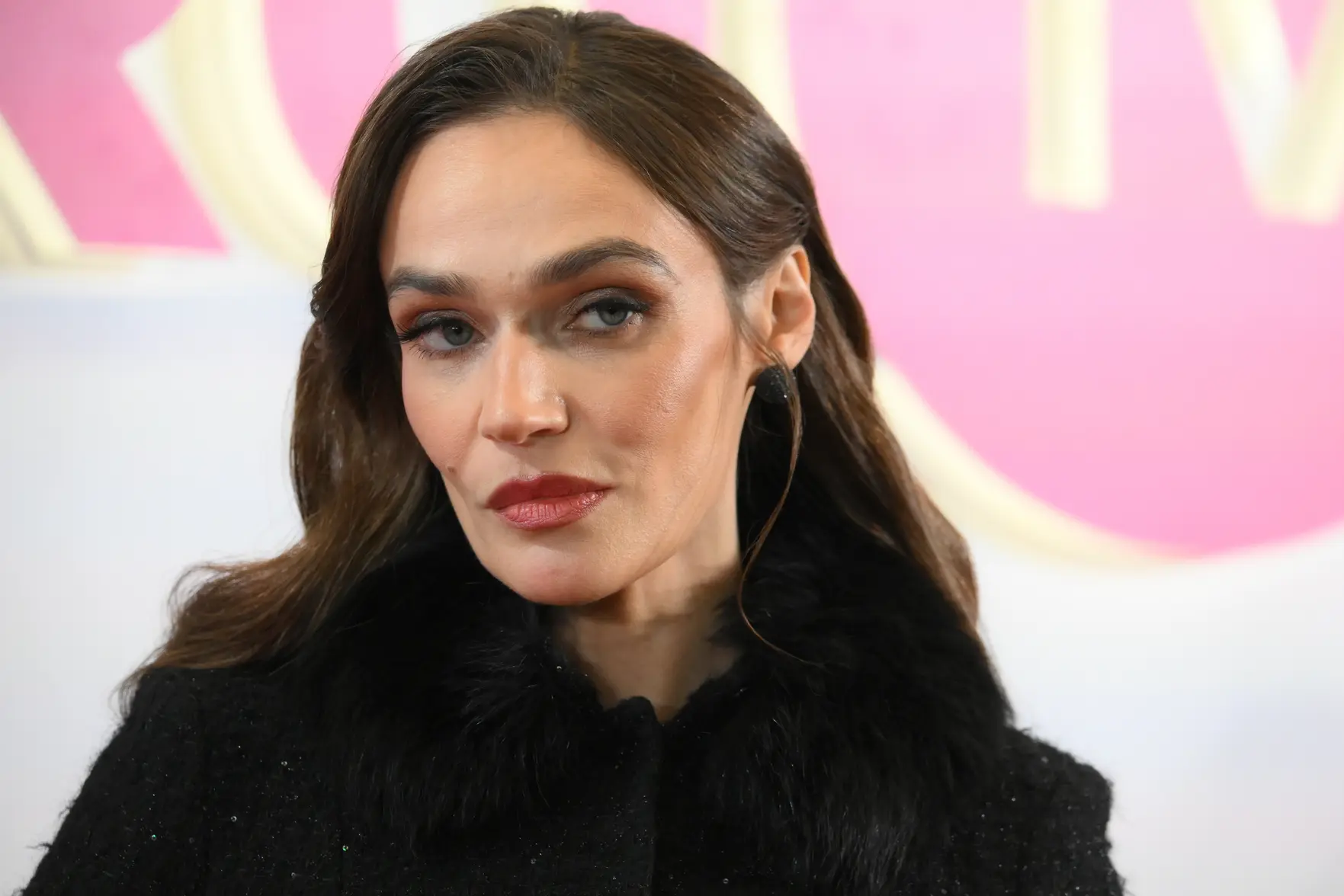 Алена Водонаева отреставрировала семейную реликвию