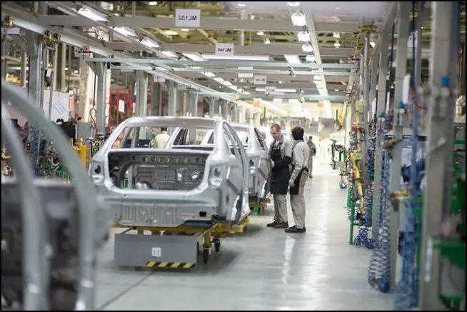 АвтоАЗ завершит год без убытков