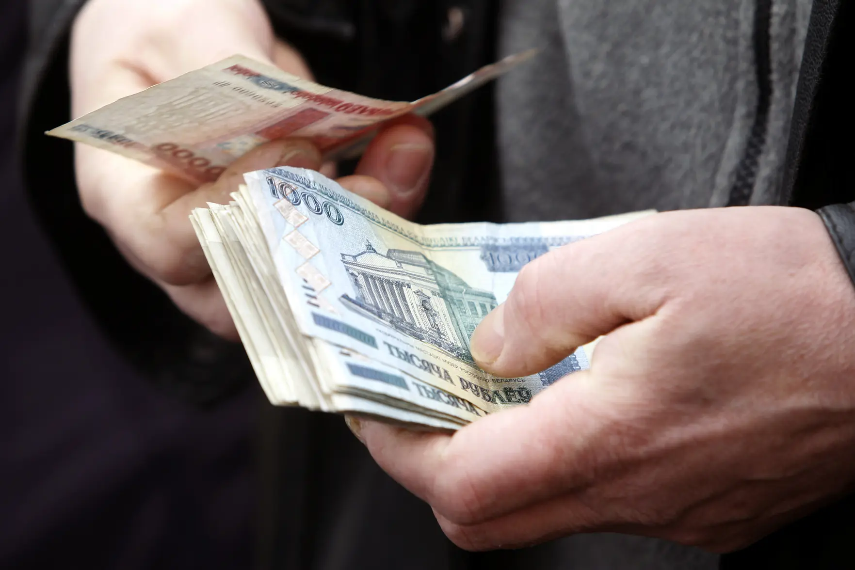 Белоруссия опередила Россию по средней пенсии в долларовом выражении