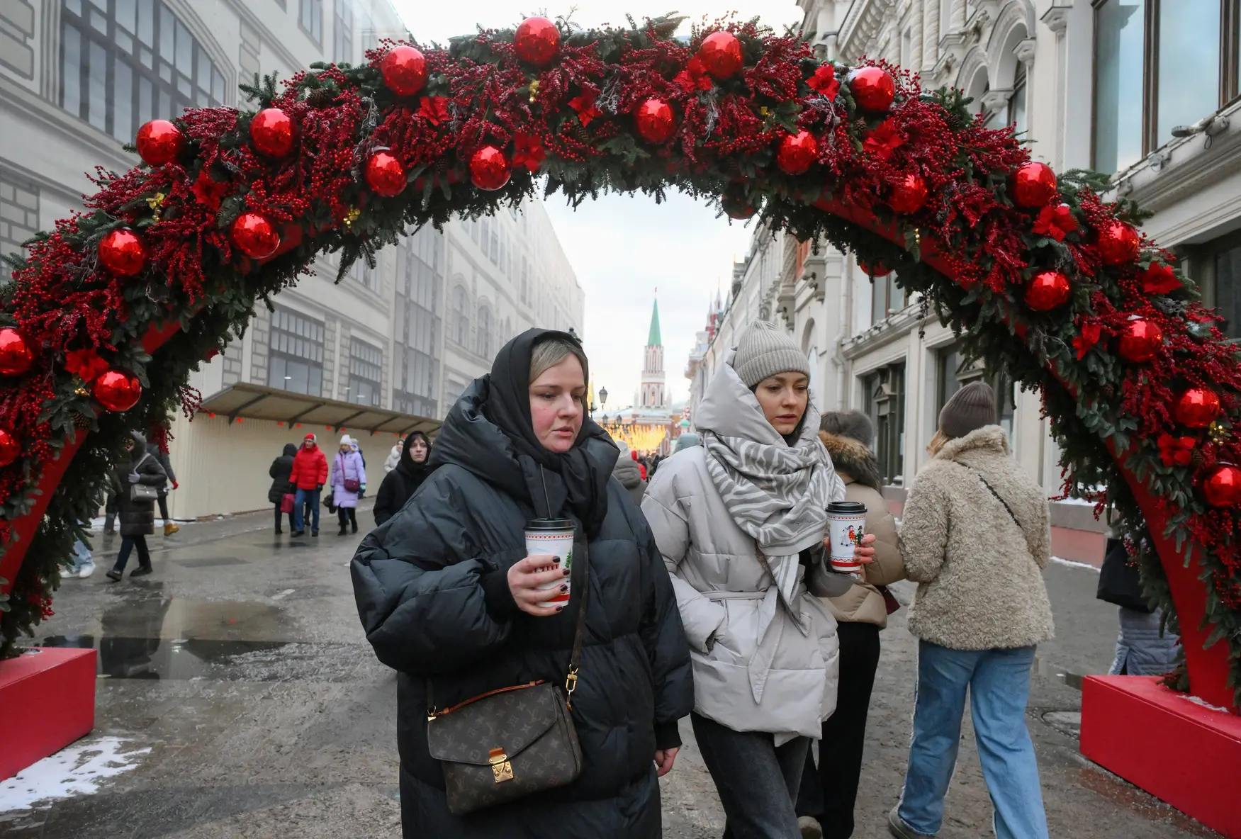 Бесснежная погода в Москве и Подмосковье