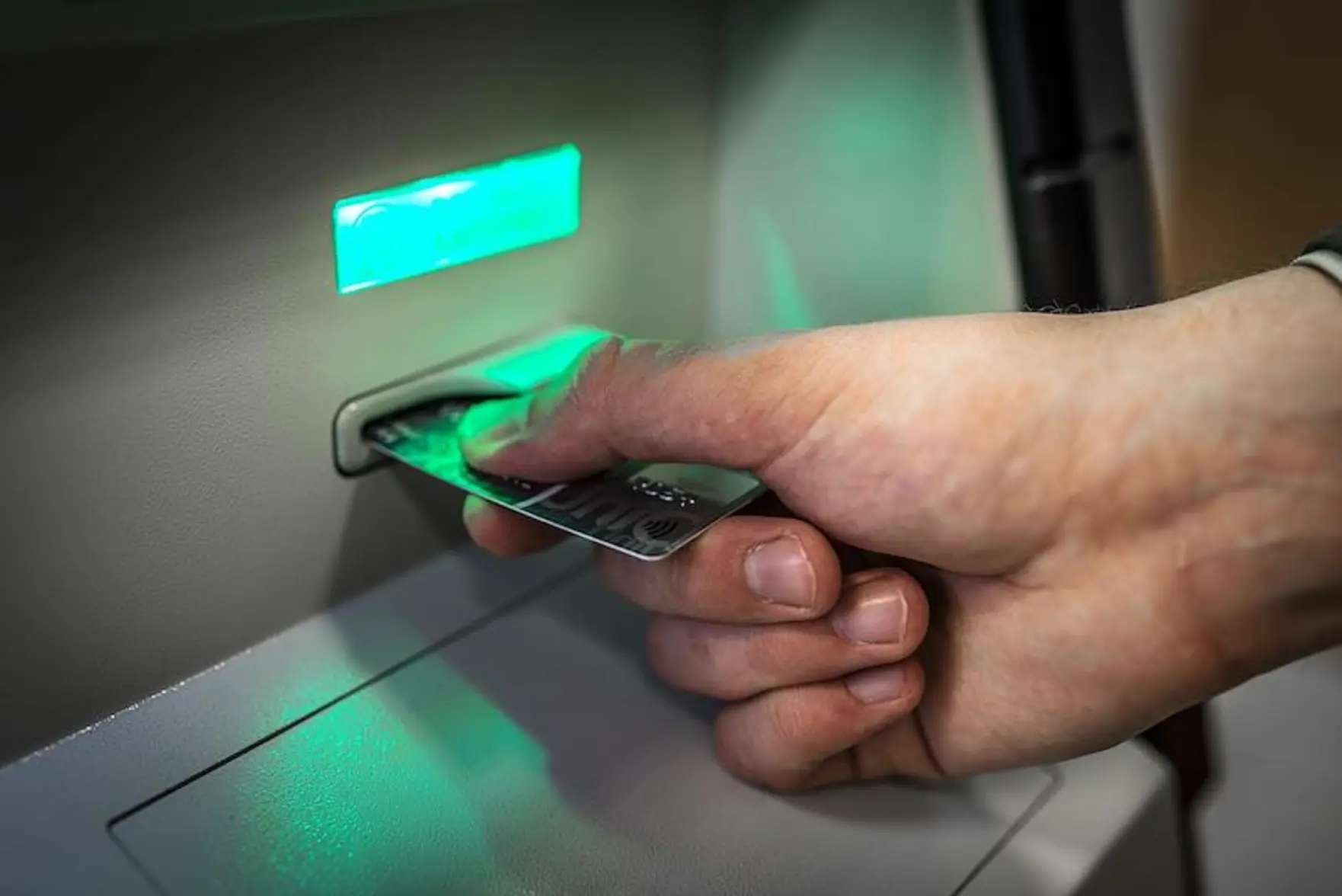 В декабре 2025 года в России выдали на 5% меньше новых кредитных карт