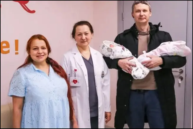 В дубненском роддоме 39-летняя женщина родила двойню и стала мамой в 11-й раз