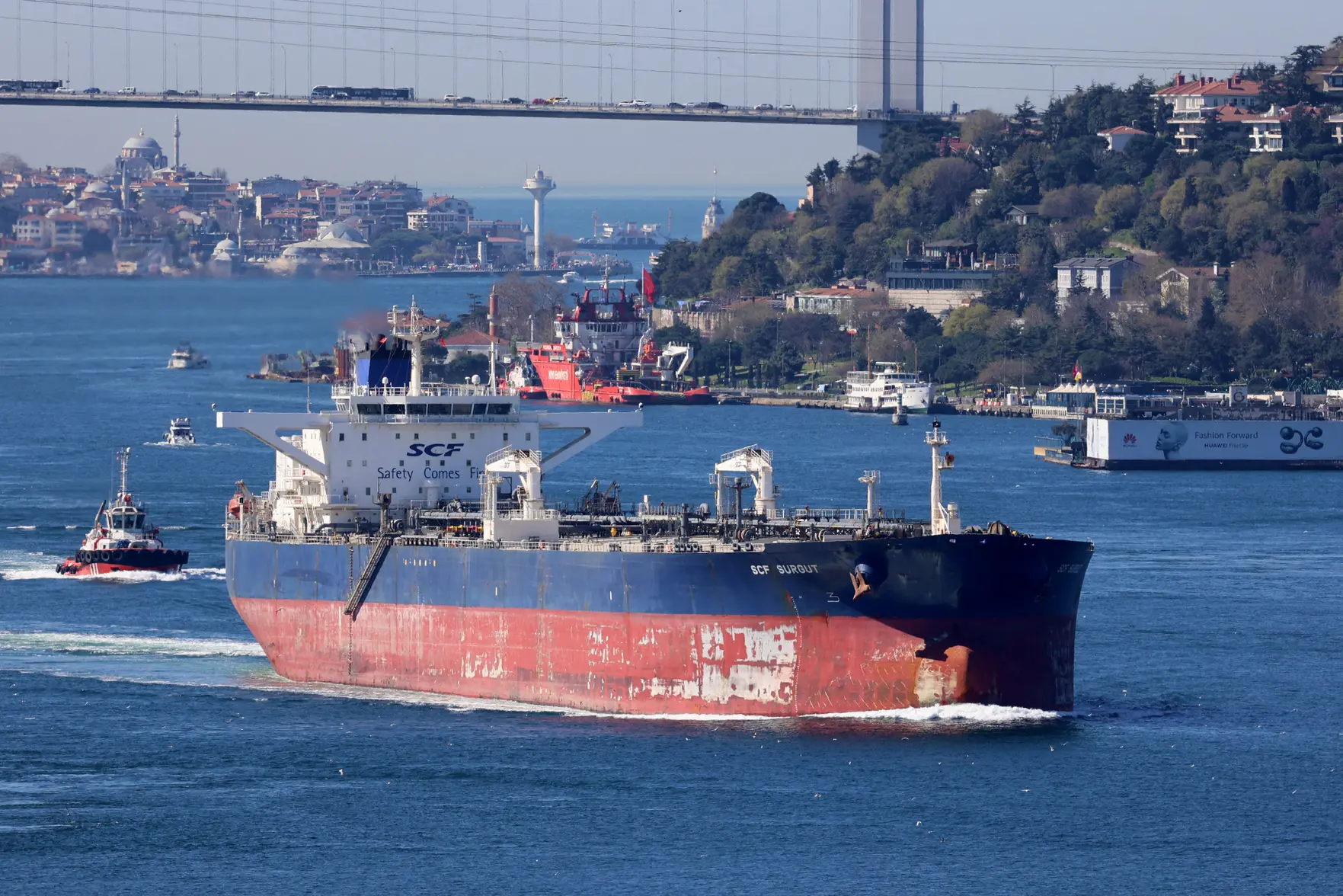 Bloomberg: Греция и Мальта усомнились в запрете ЕС на обслуживание перевозок нефти из России