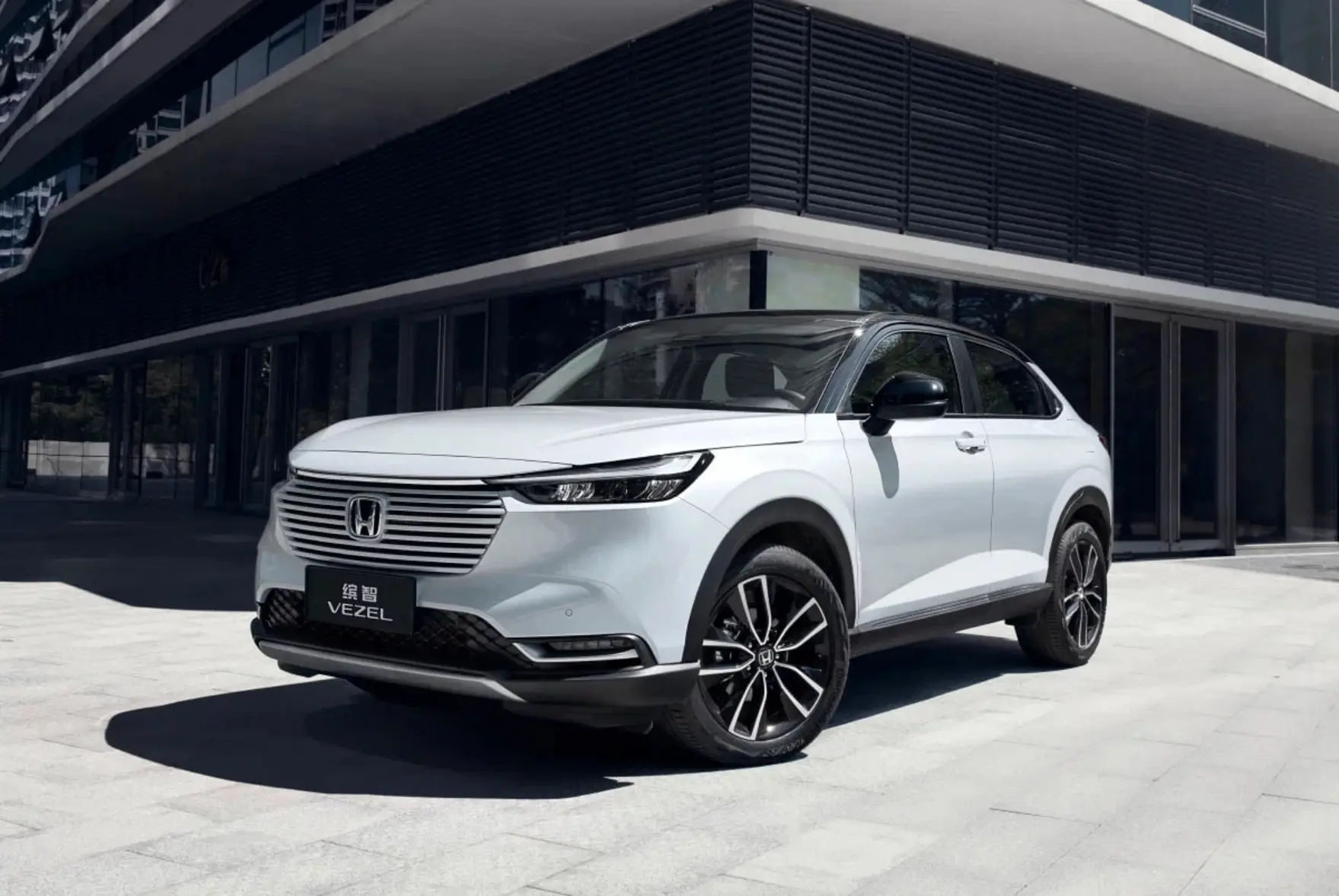 Honda Vezel 2026 года поступил в продажу на российском рынке