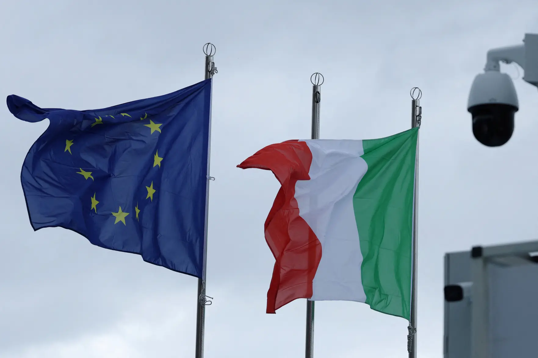 Италия переплатила за нефть после отказа от поставок из России более 30 млрд евро