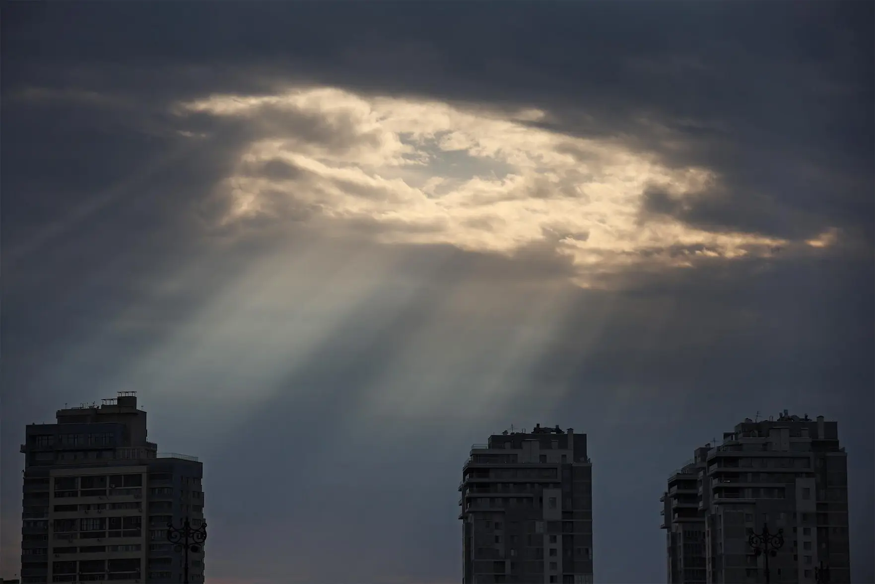 Какие народные приметы о погоде работают, а какие нет: объяснение синоптика