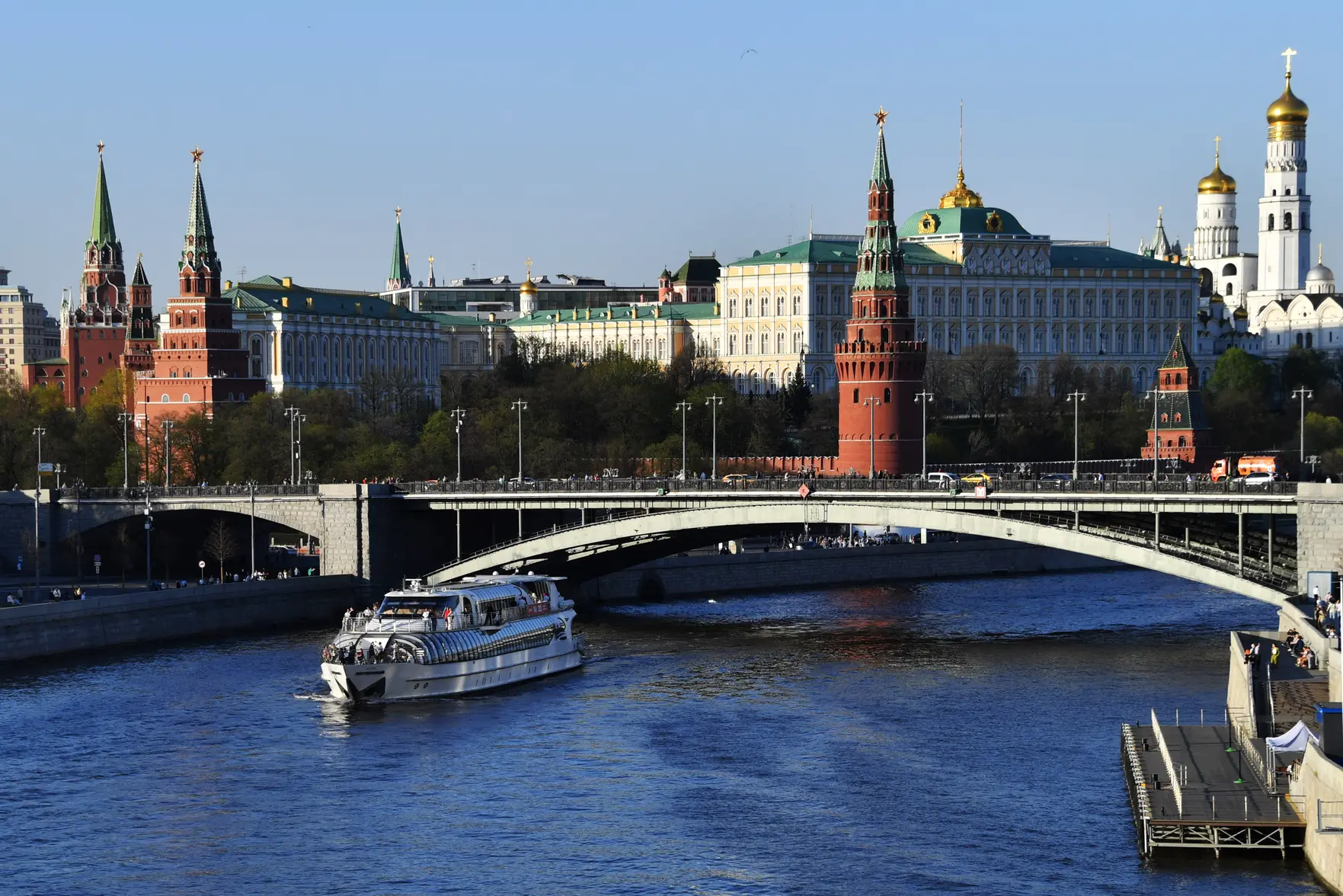 Ученые МГУ проанализировали содержание микропластика в Москве-реке