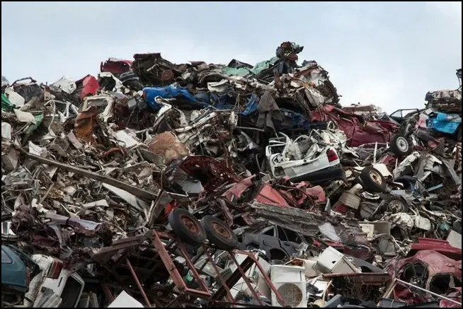 Минпромторг не может посчитать заводы по переработке авто: мешают правила реестров