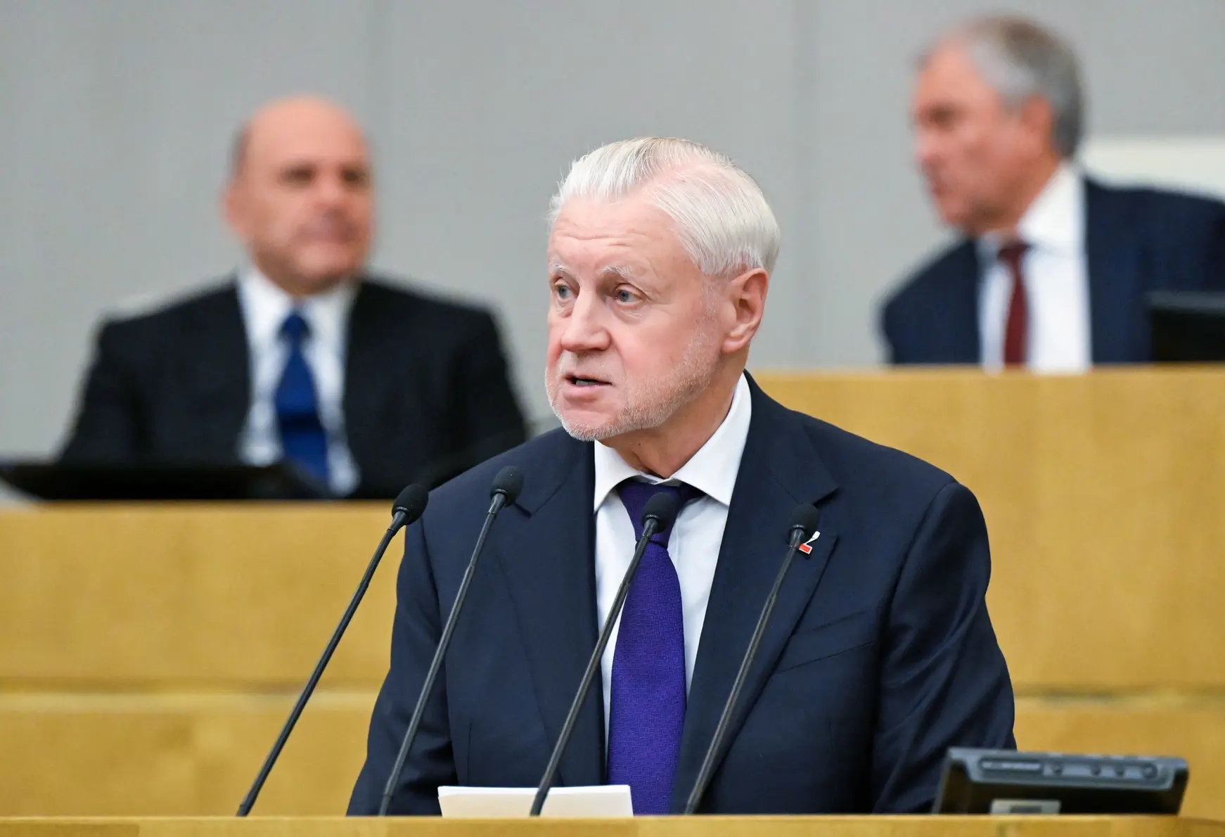 Миронов предложил разовый налог на сверхприбыль банков и рост налога на прибыль