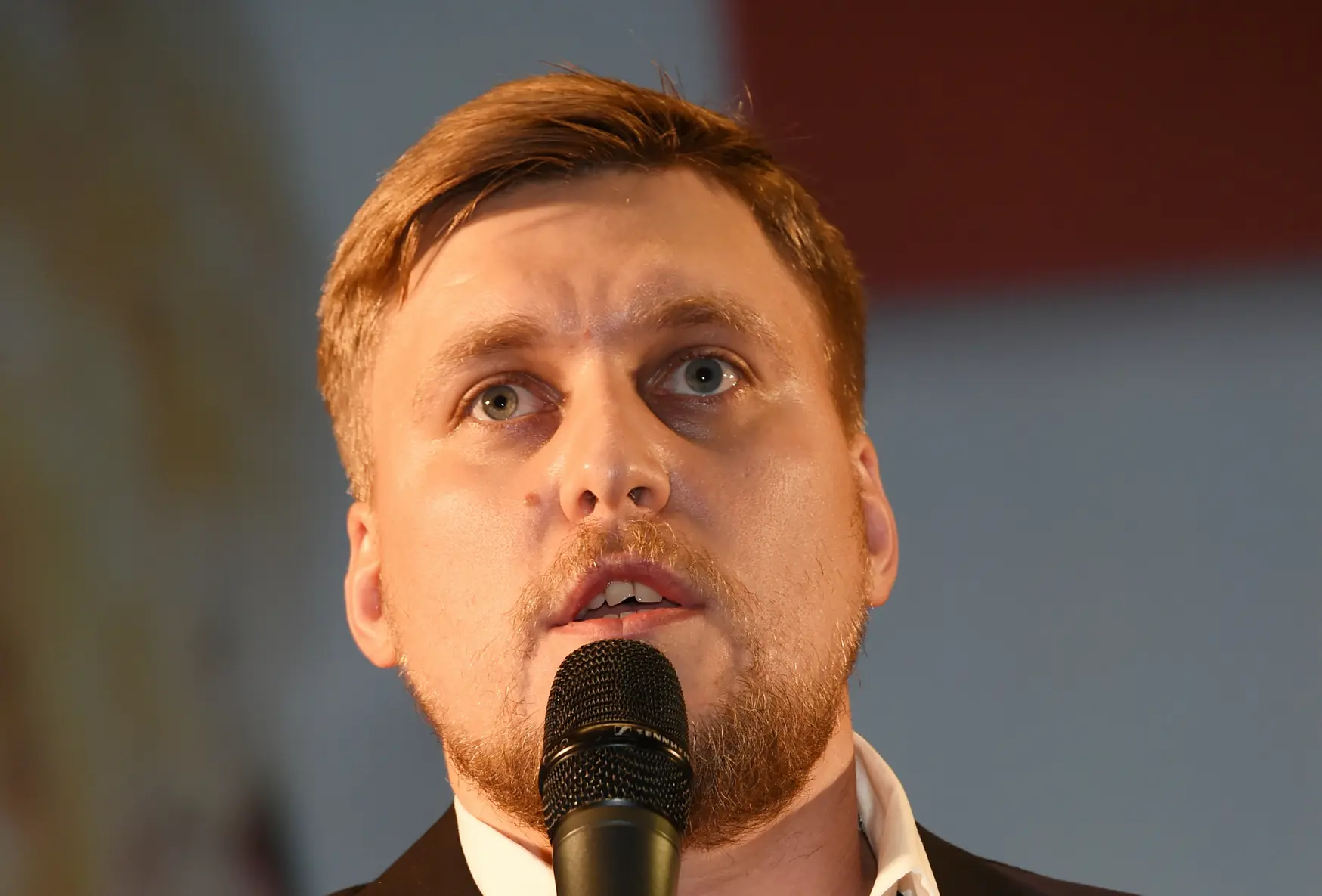 Александр Незлобин рассказал, как продал квартиру в Москве и вывез часть денег в США