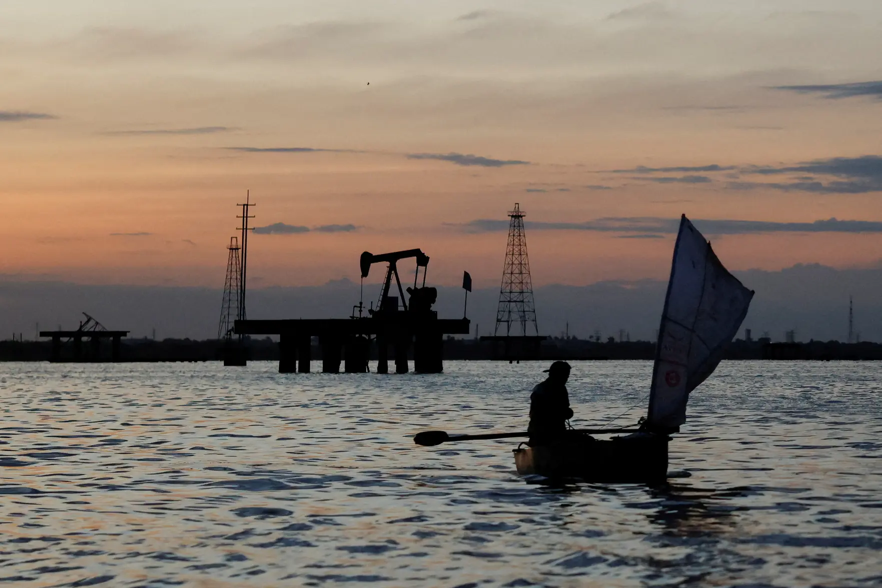 PDVSA подписала новые контракты на поставку нефти в США