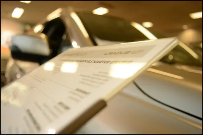 44% водителей в России готовы купить авто онлайн, а ИИ пока чаще доверяют рутине