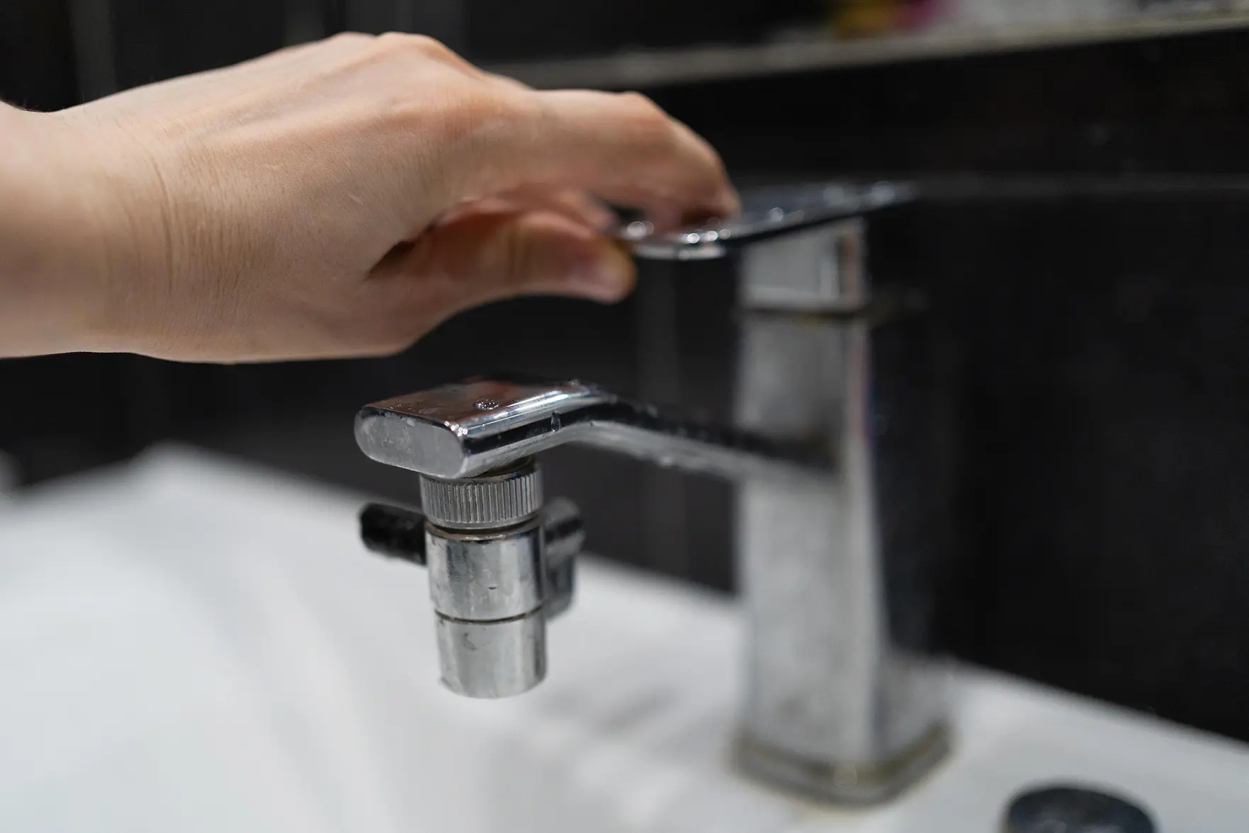 В пригороде Хабаровска больше двух тысяч жителей неделю сидят без воды после аварии