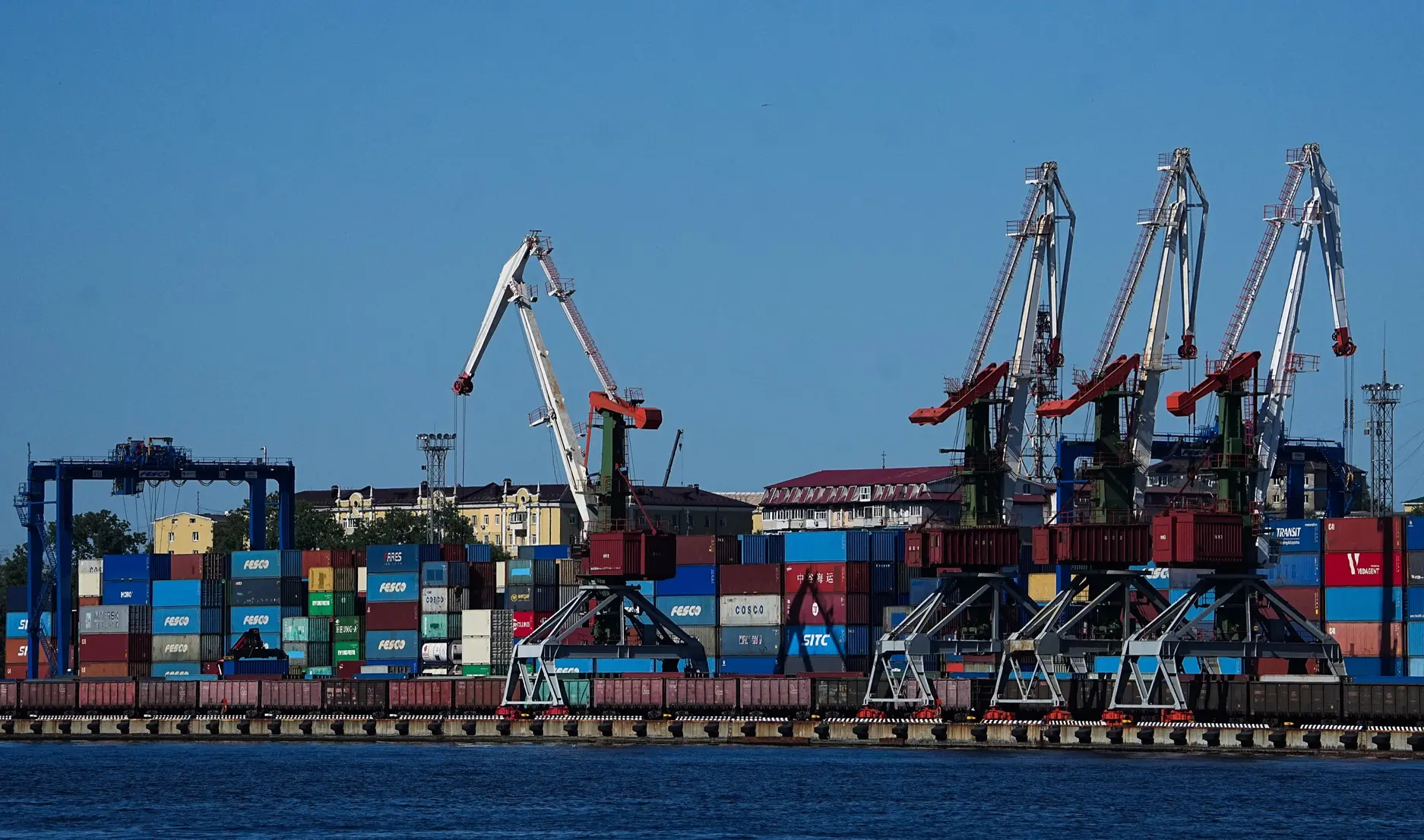 Профит внешней торговли России снизился на 10,5% в 2025 году