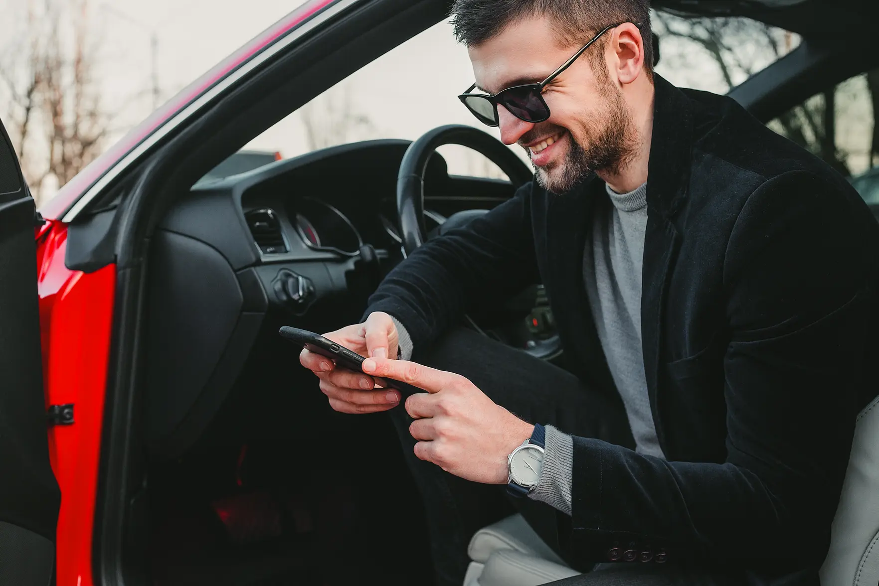 Психолог: соцсети подталкивают россиян брать кредиты ради «красивой жизни»