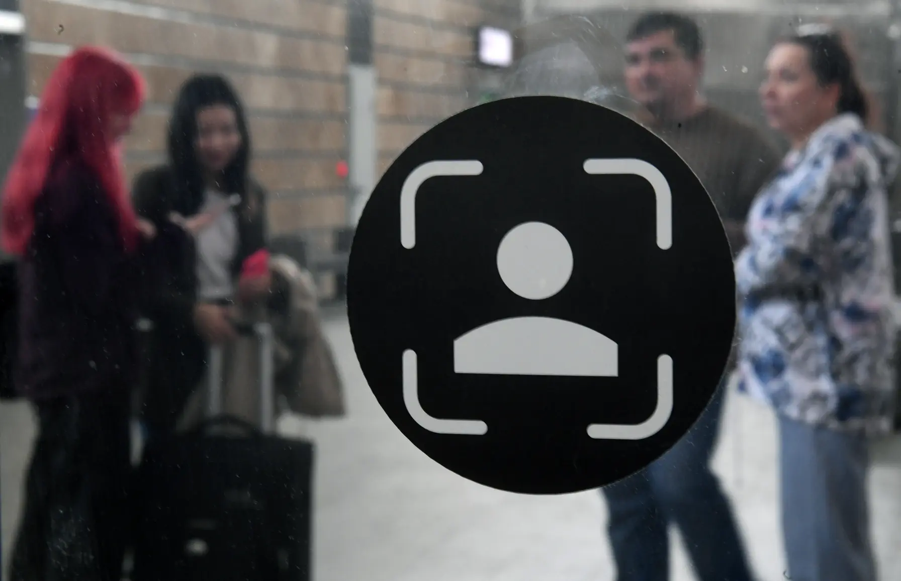 QR-коды и биометрия станут основными способами платежей в России