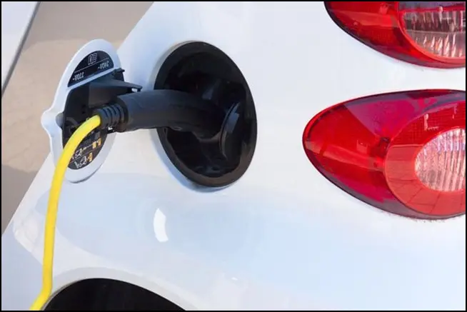 В России поставили рекорд по продажам подержанных электромобилей в 2025 году