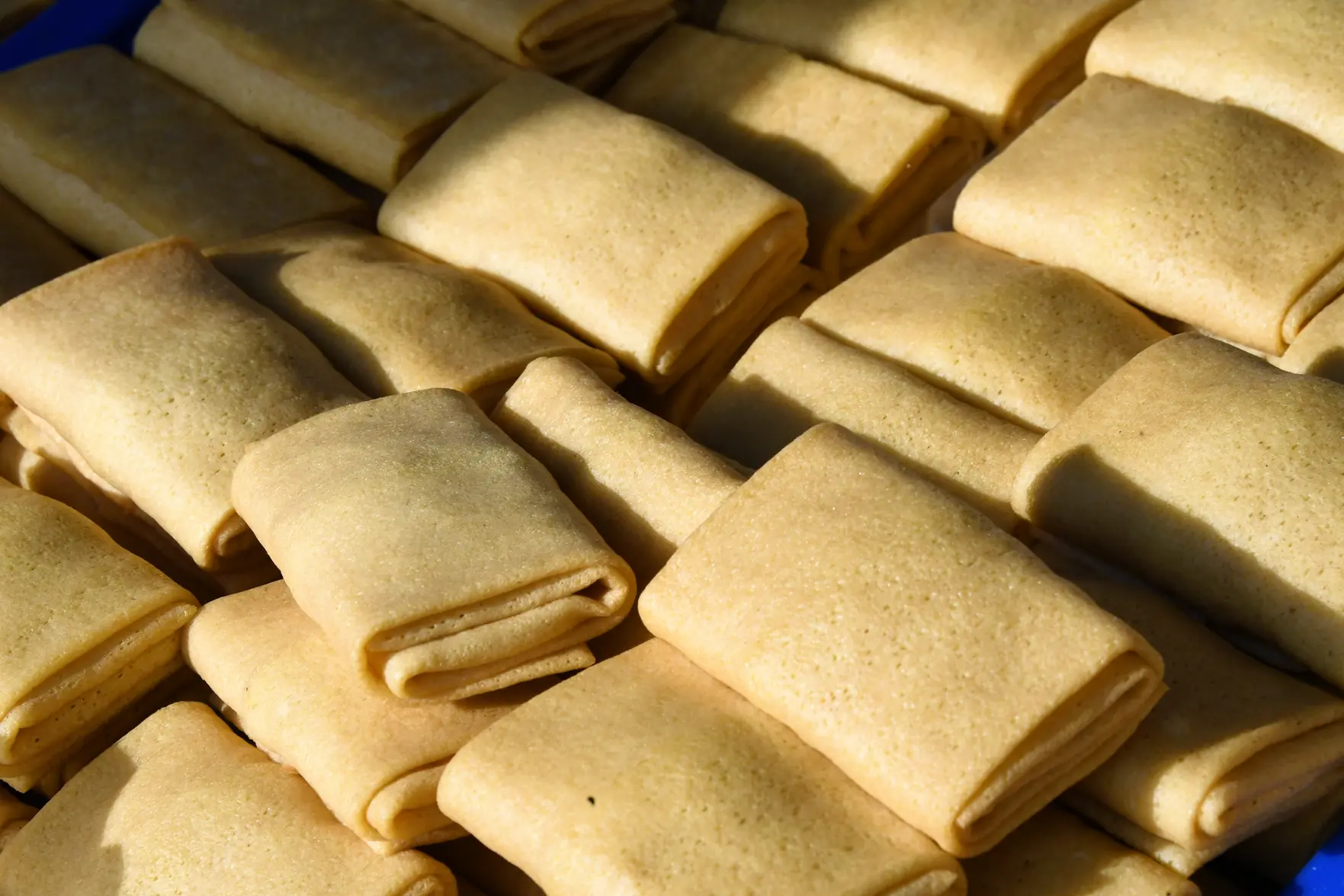 «Ромир»: в Масленицу россияне чаще покупают готовые блины с мясной начинкой