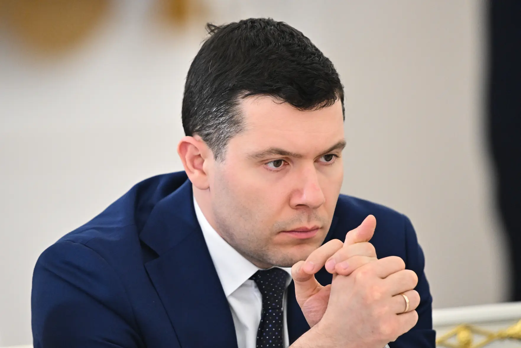 Российские госкорпорации должны будут перевести производство на полностью роботизированные цеха