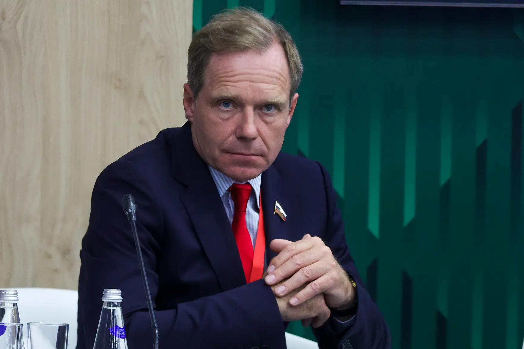 Россия может увеличить государственную пошлину для фирм из недружественных стран