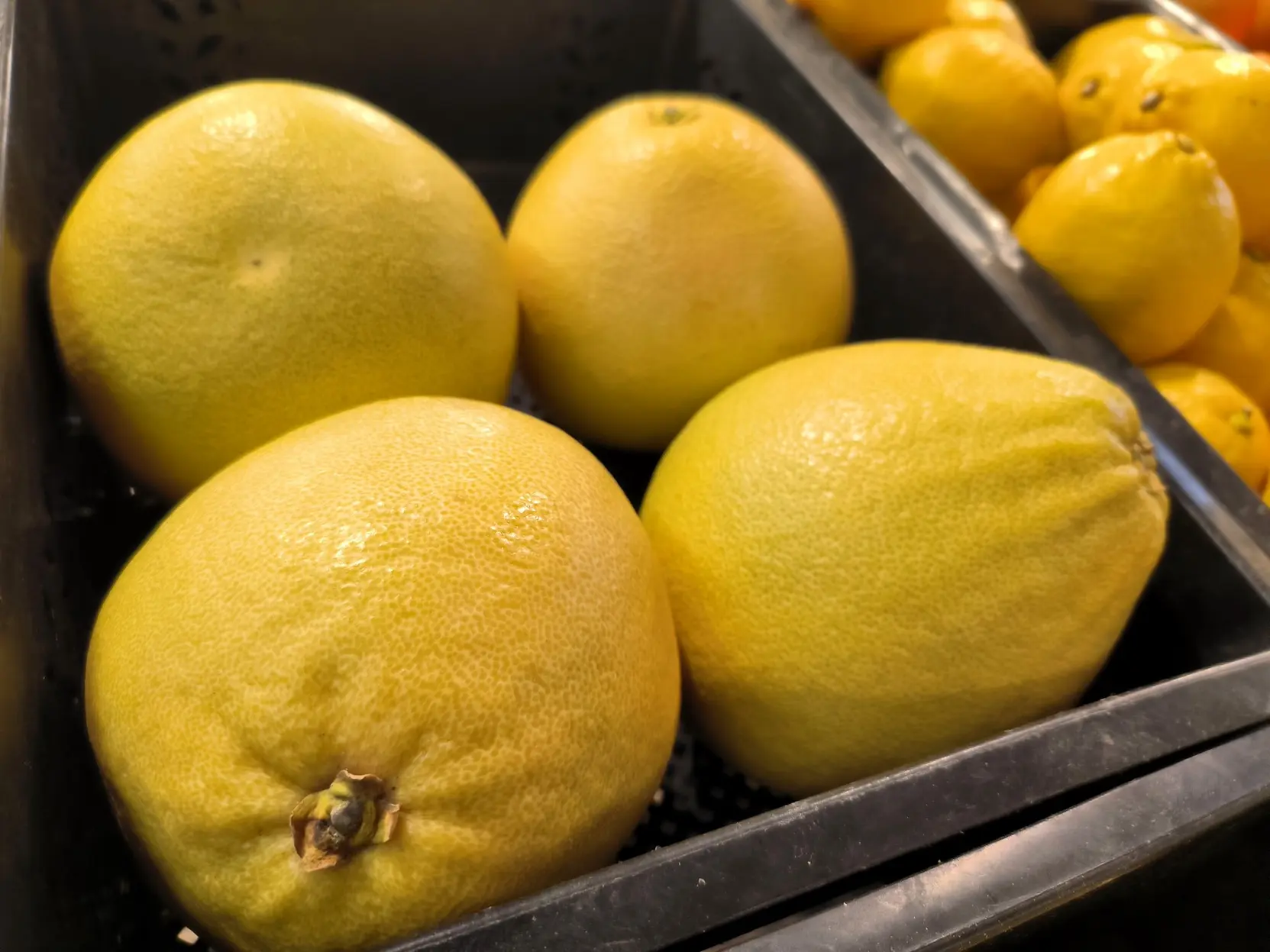 Россияне покупают меньше цитрусовых в 2025 году