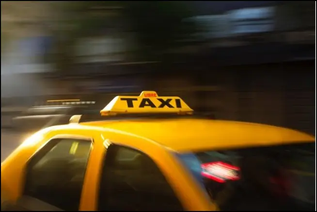 Рынок такси упал на 40% — что произошло с продажами автомобилей
