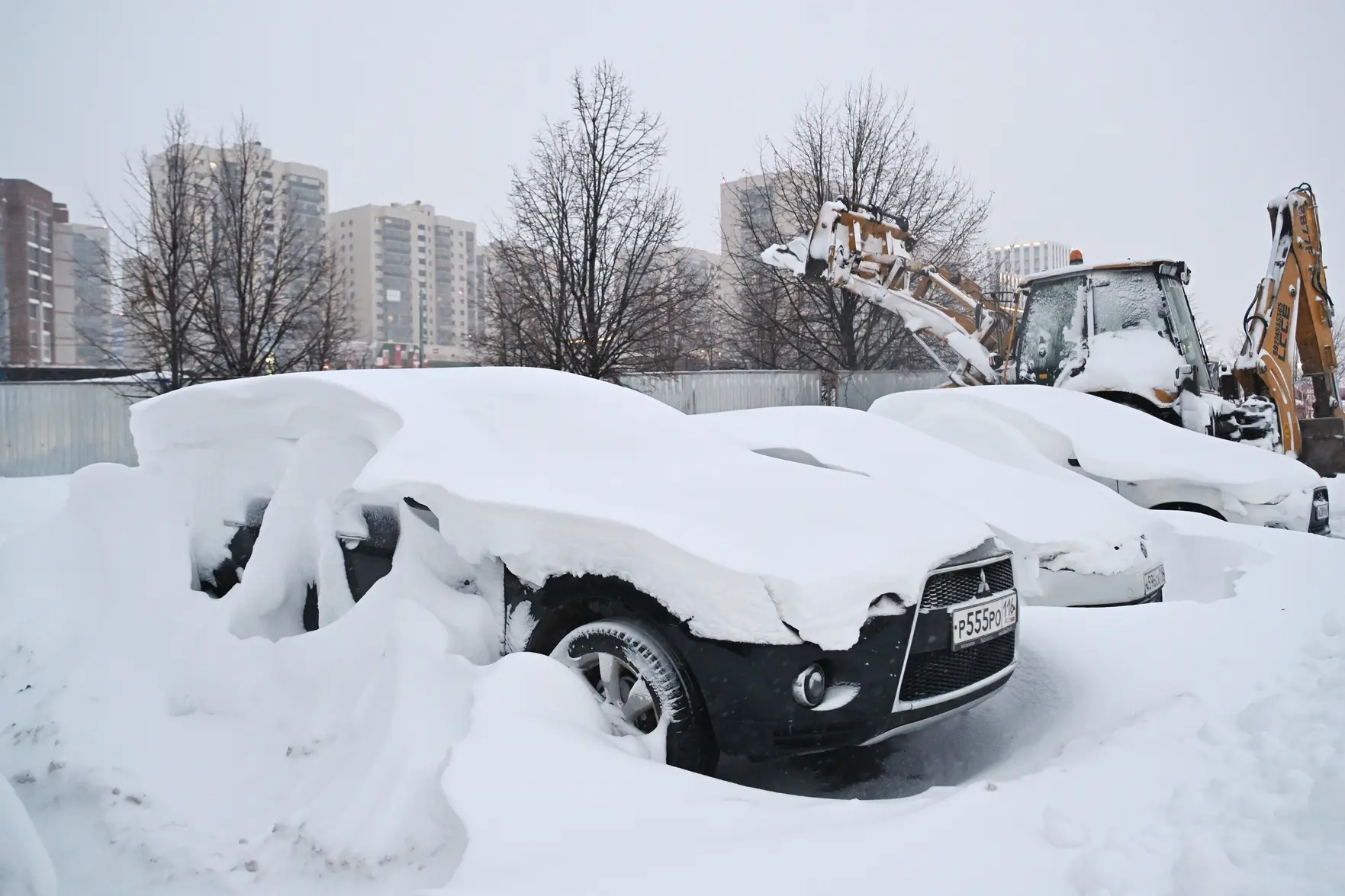 Снегопад в Подмосковье: высота сугробов может достигнуть 40-50 см