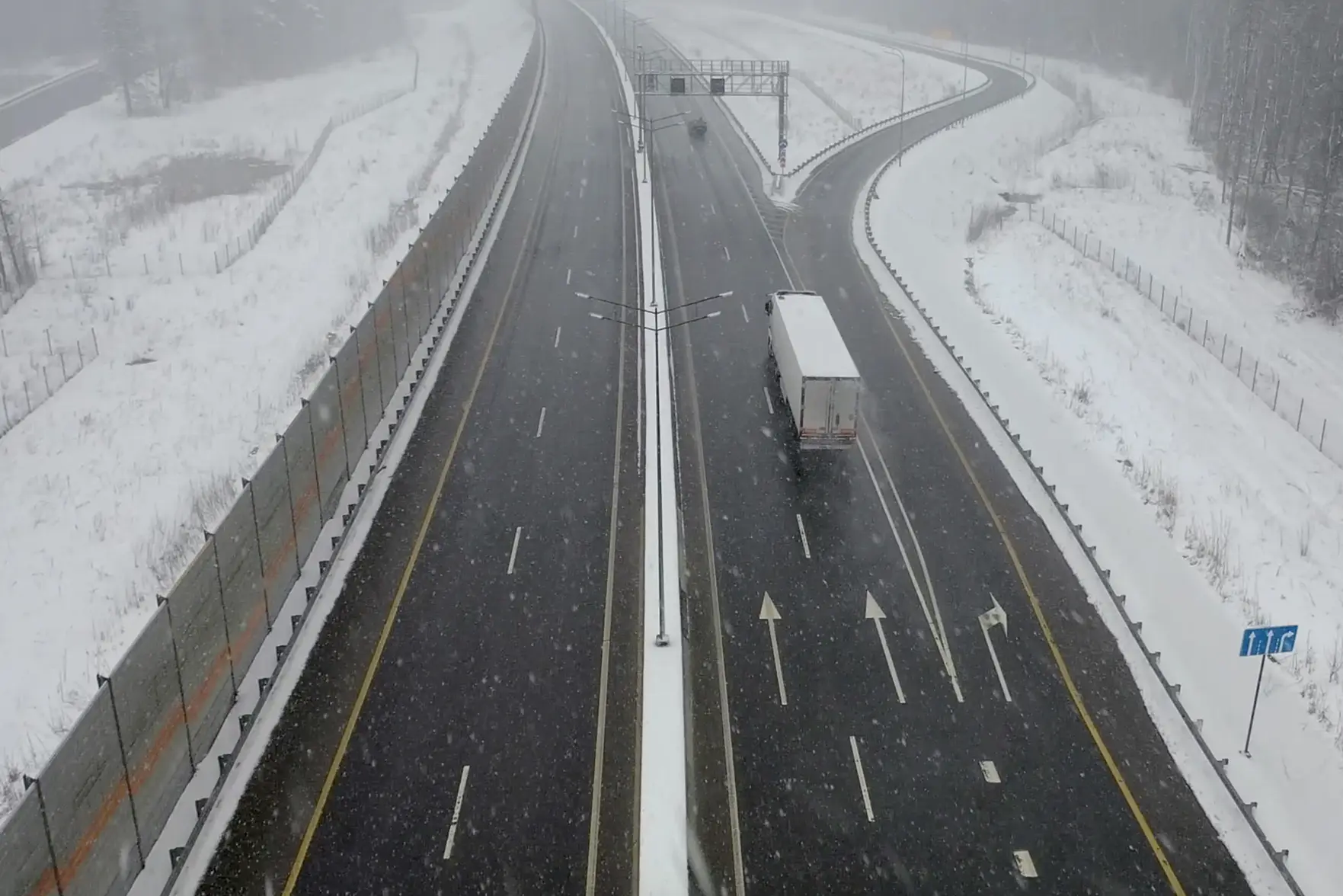 Спрос на грузоперевозки в России упал во всех сегментах