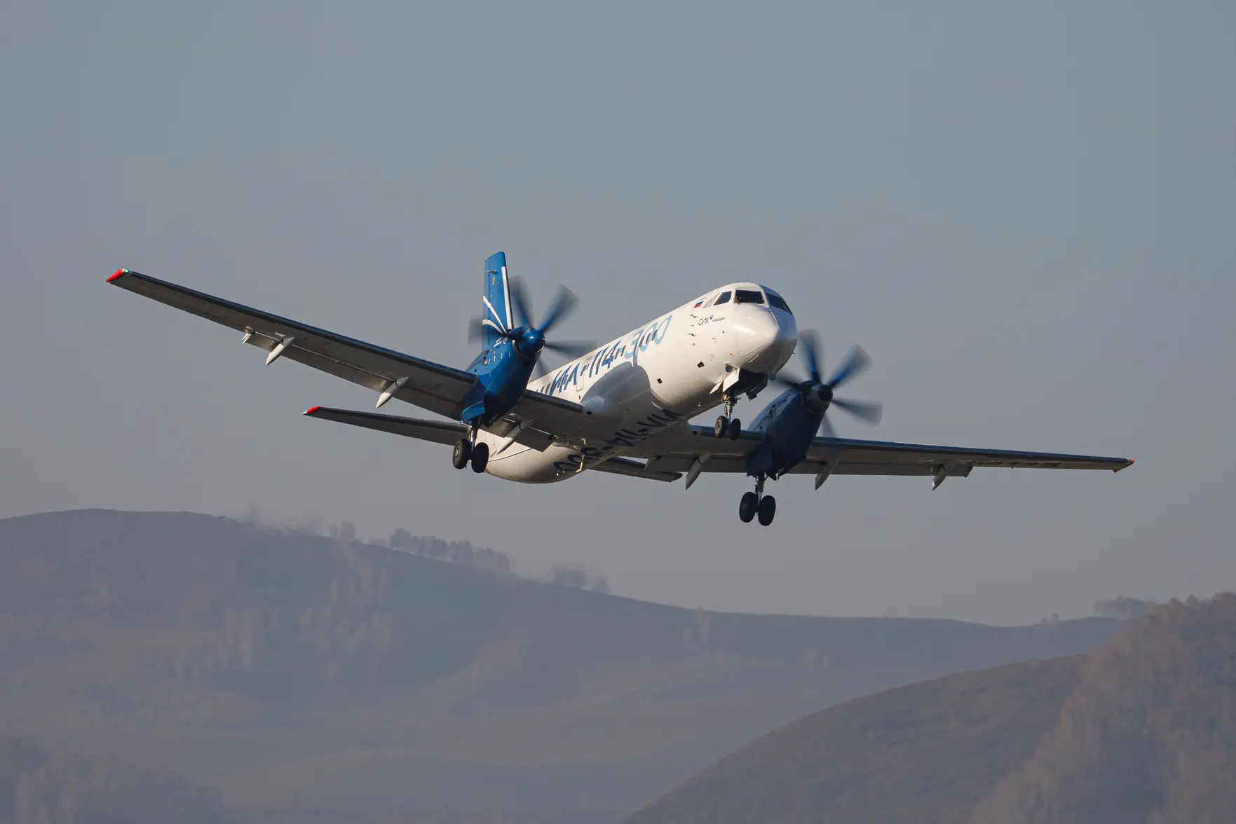 Трутнев попросил снизить стоимость производства и эксплуатации Ил-114-300