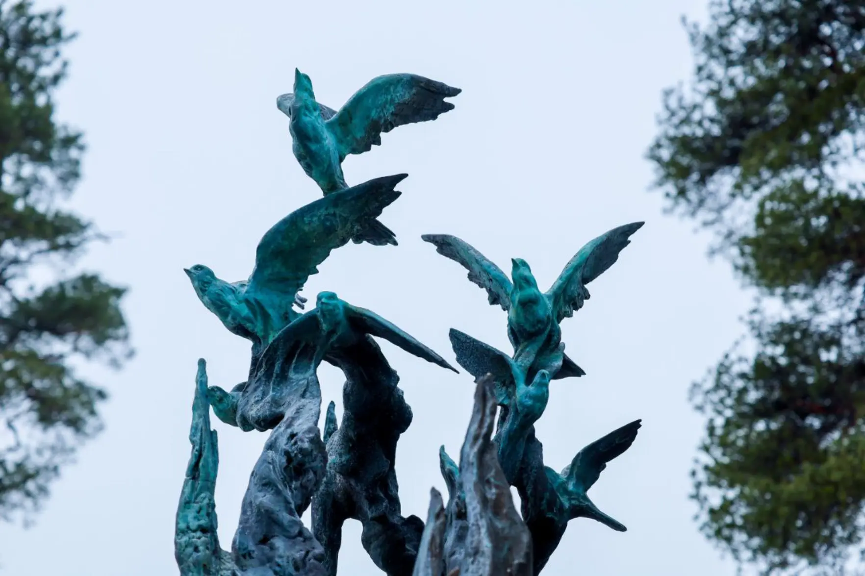 В Петербурге открыли памятник жертвам коронавируса