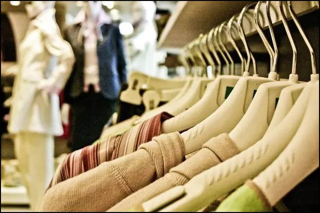 Магазины одежды и обуви закрываются даже в крупных ТЦ: что происходит с офлайн fashion