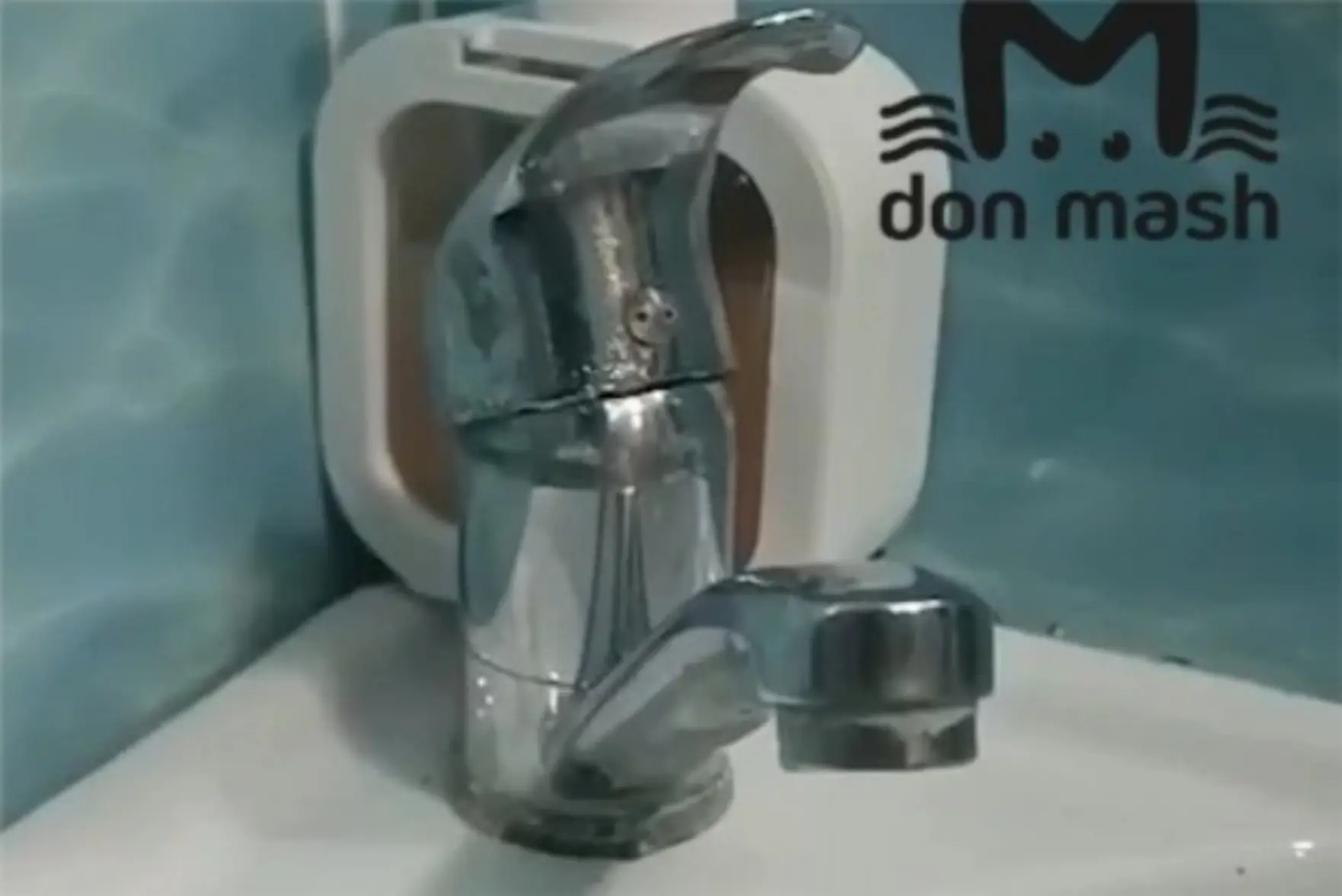 Жители Ростова-на-Дону остались без воды из-за бесхозных труб