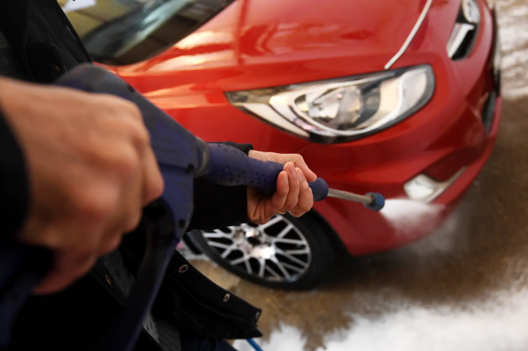 Зимняя мойка автомобиля: эксперты предупреждают о важности правильного ухода