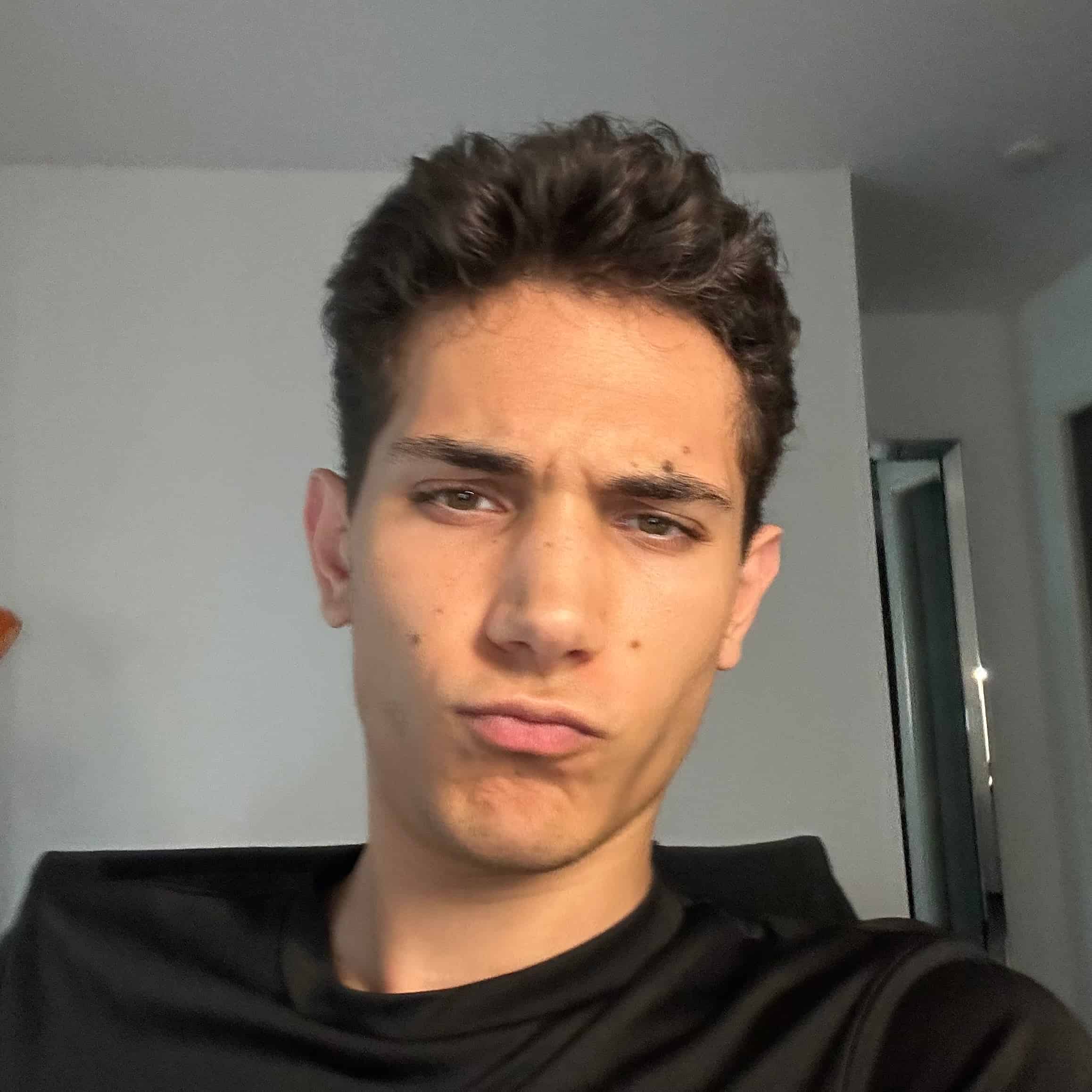 Lucas B.