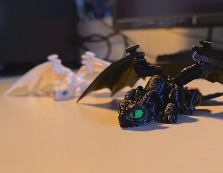 Toothless/ Night Fury Mini Figurine