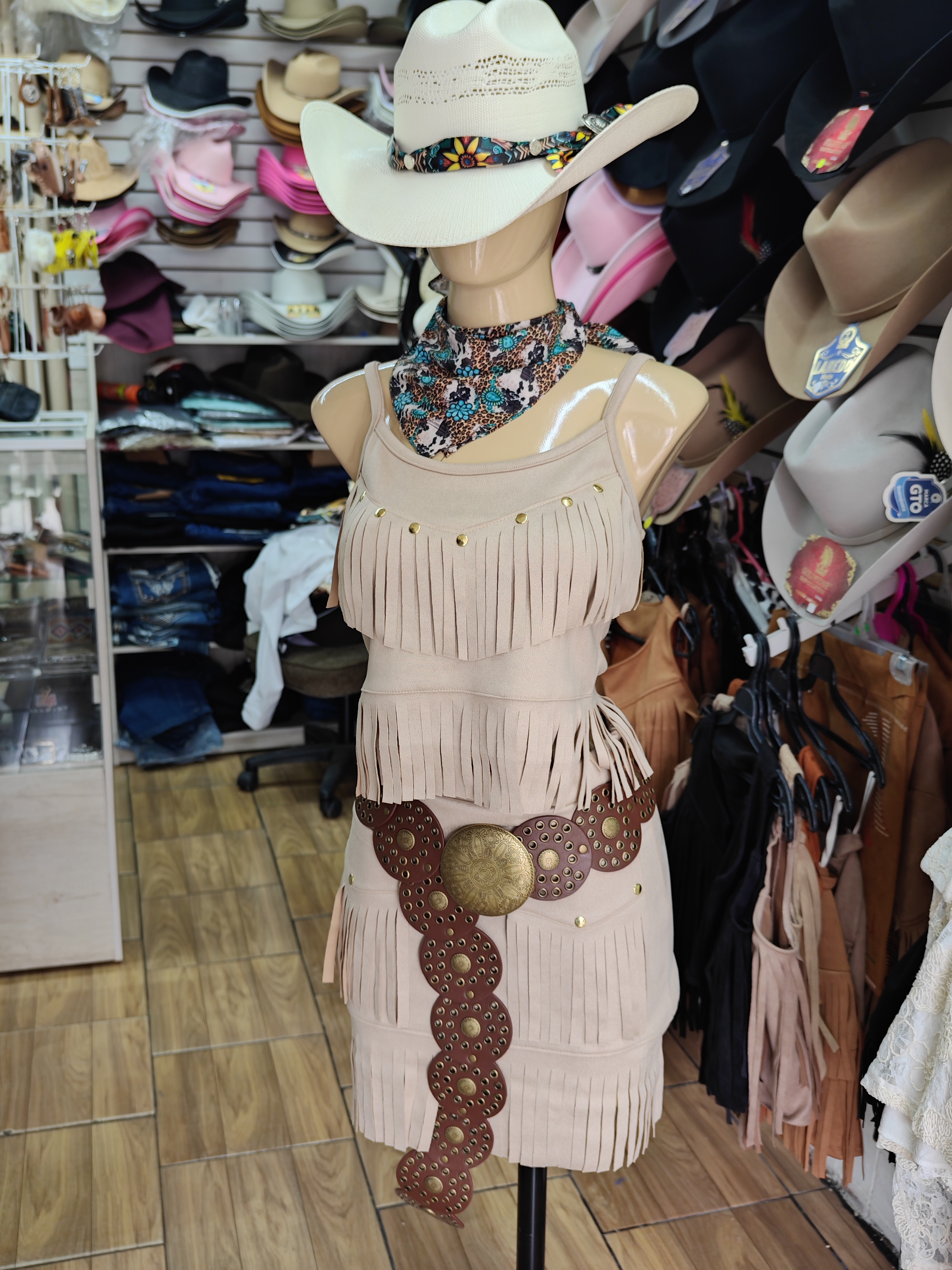 CONJUNTO 2 PIEZAS; TOP Y FALDA - 2