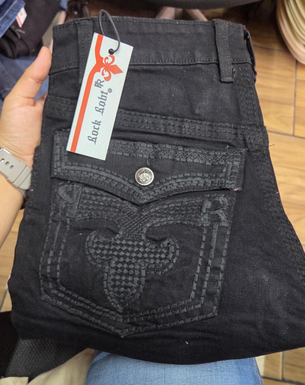 PANTALON BORDADO NEGRO  - 2