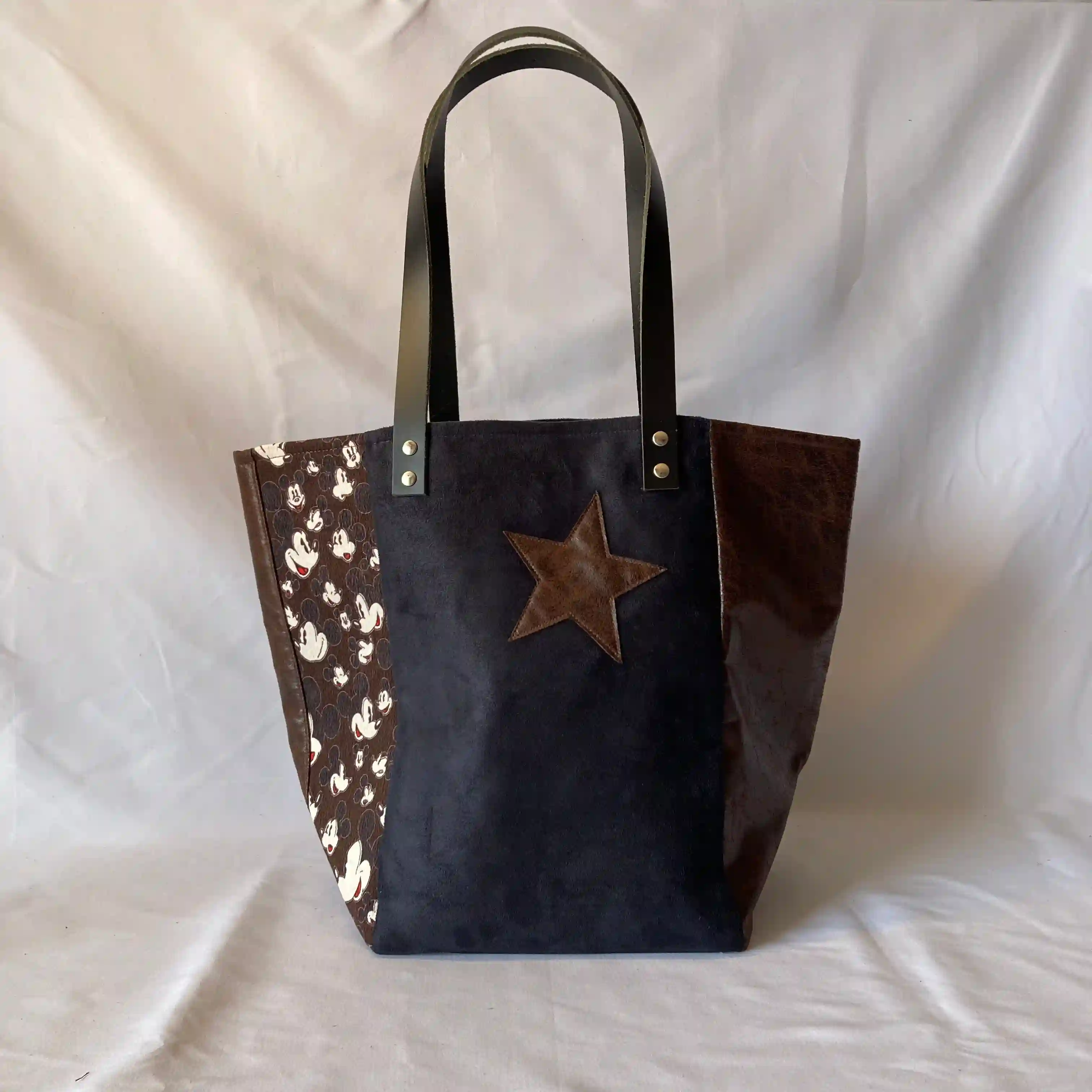 Ensemble Mickey in black