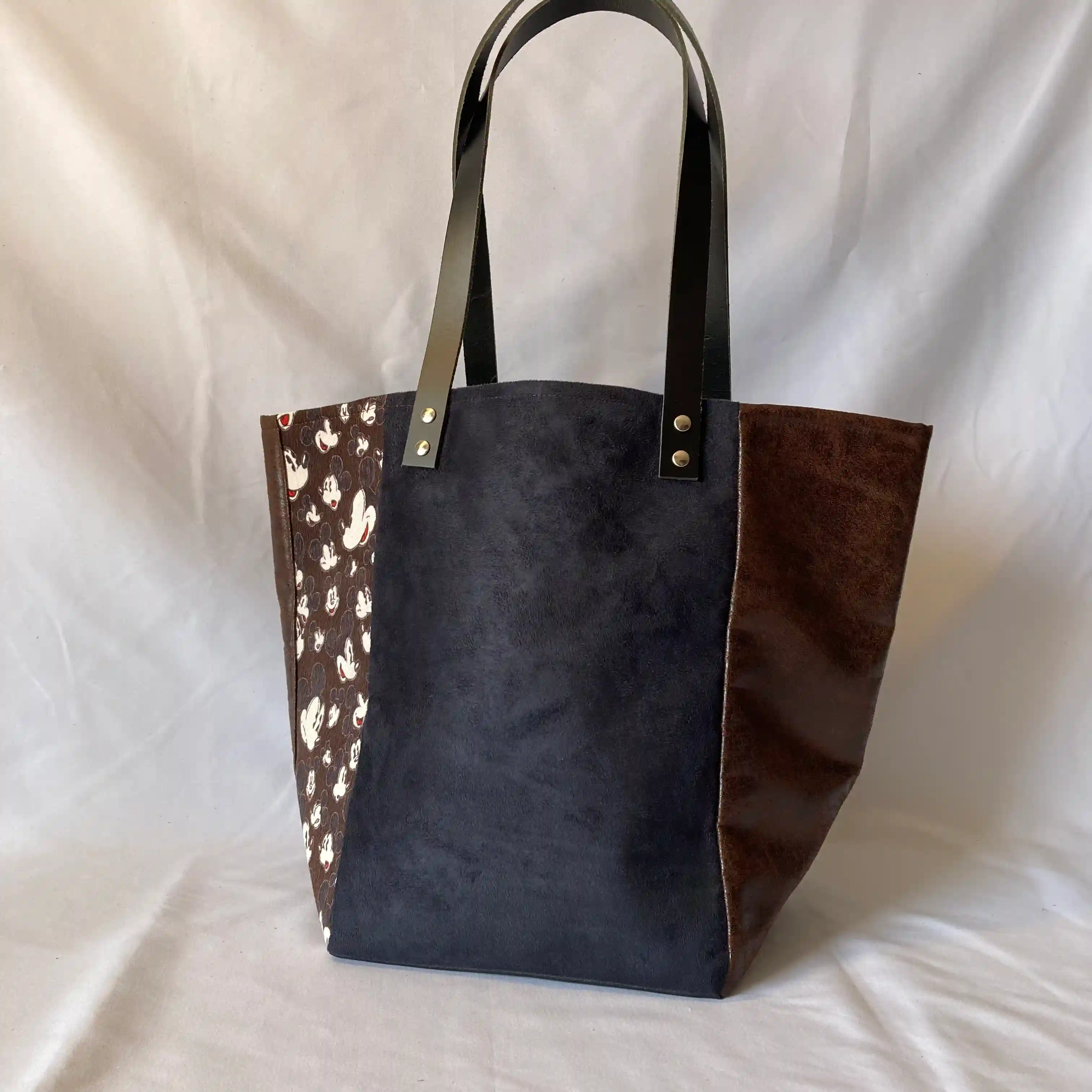 Ensemble Mickey in black 2