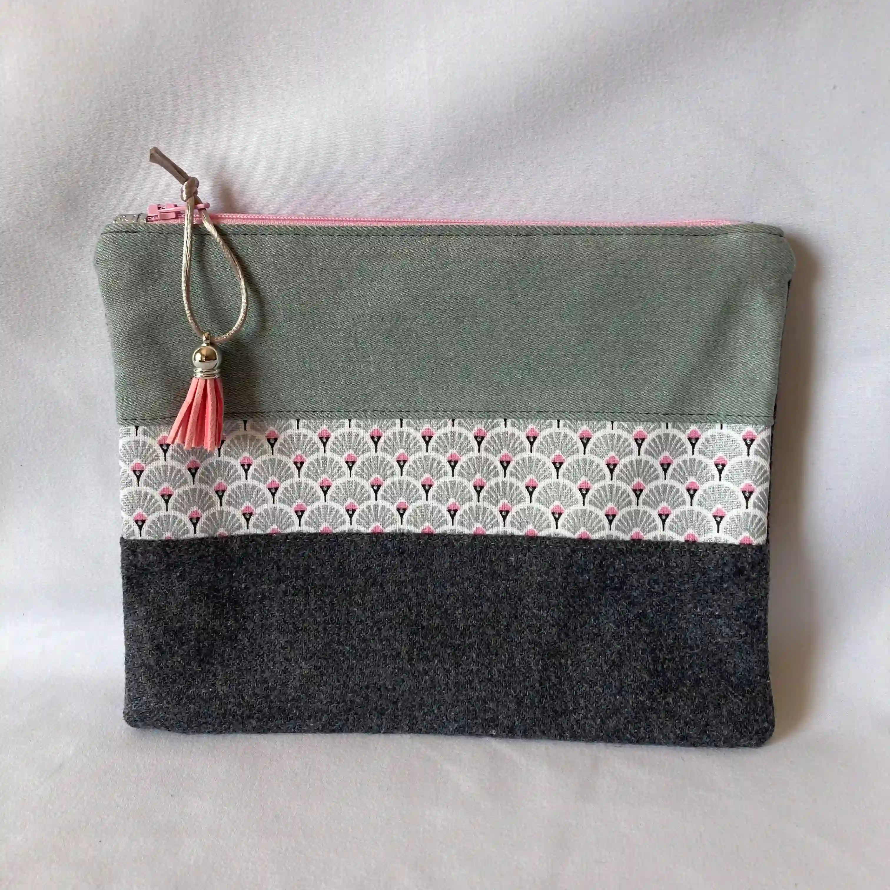 Trousse Tout gris 1