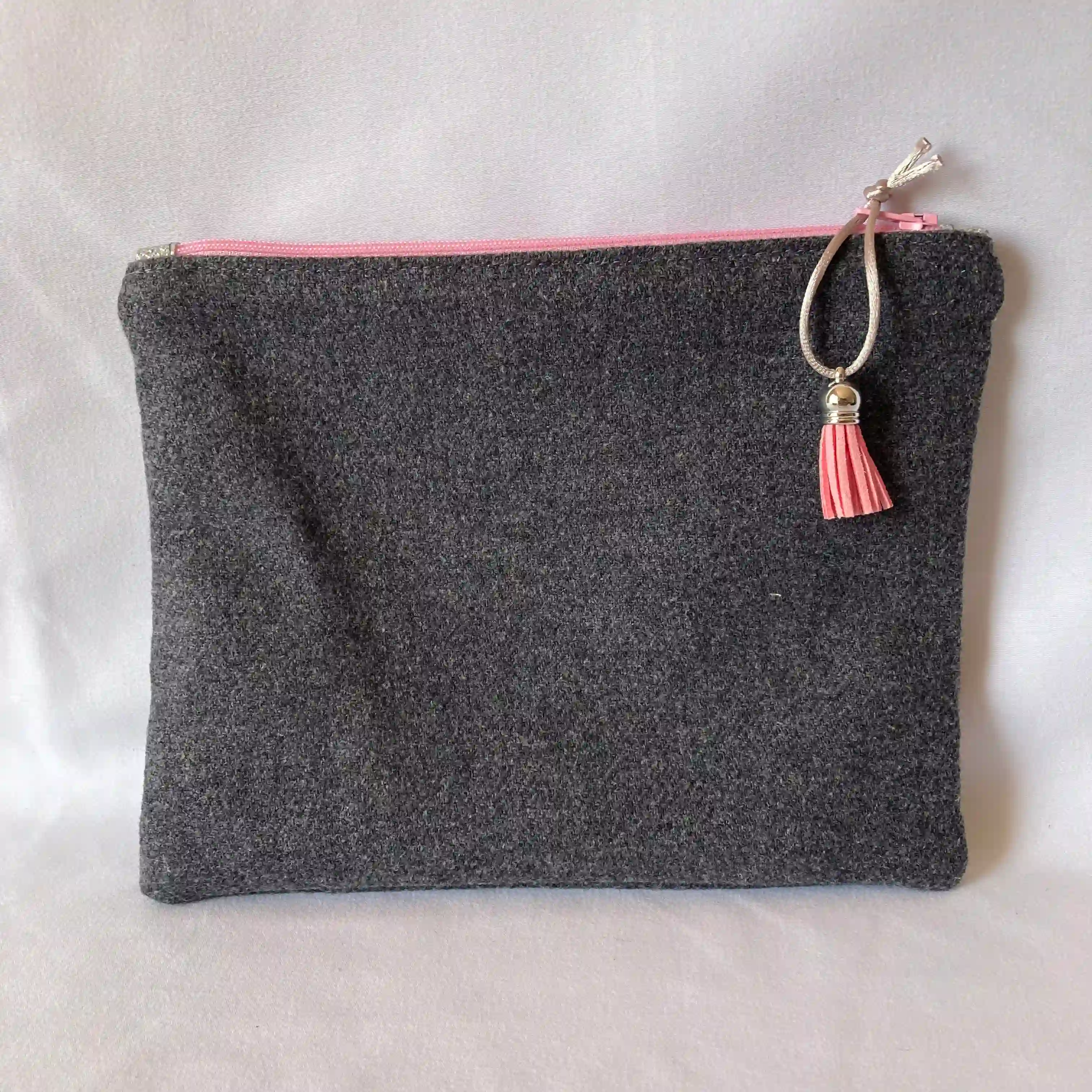 Trousse Tout gris 2