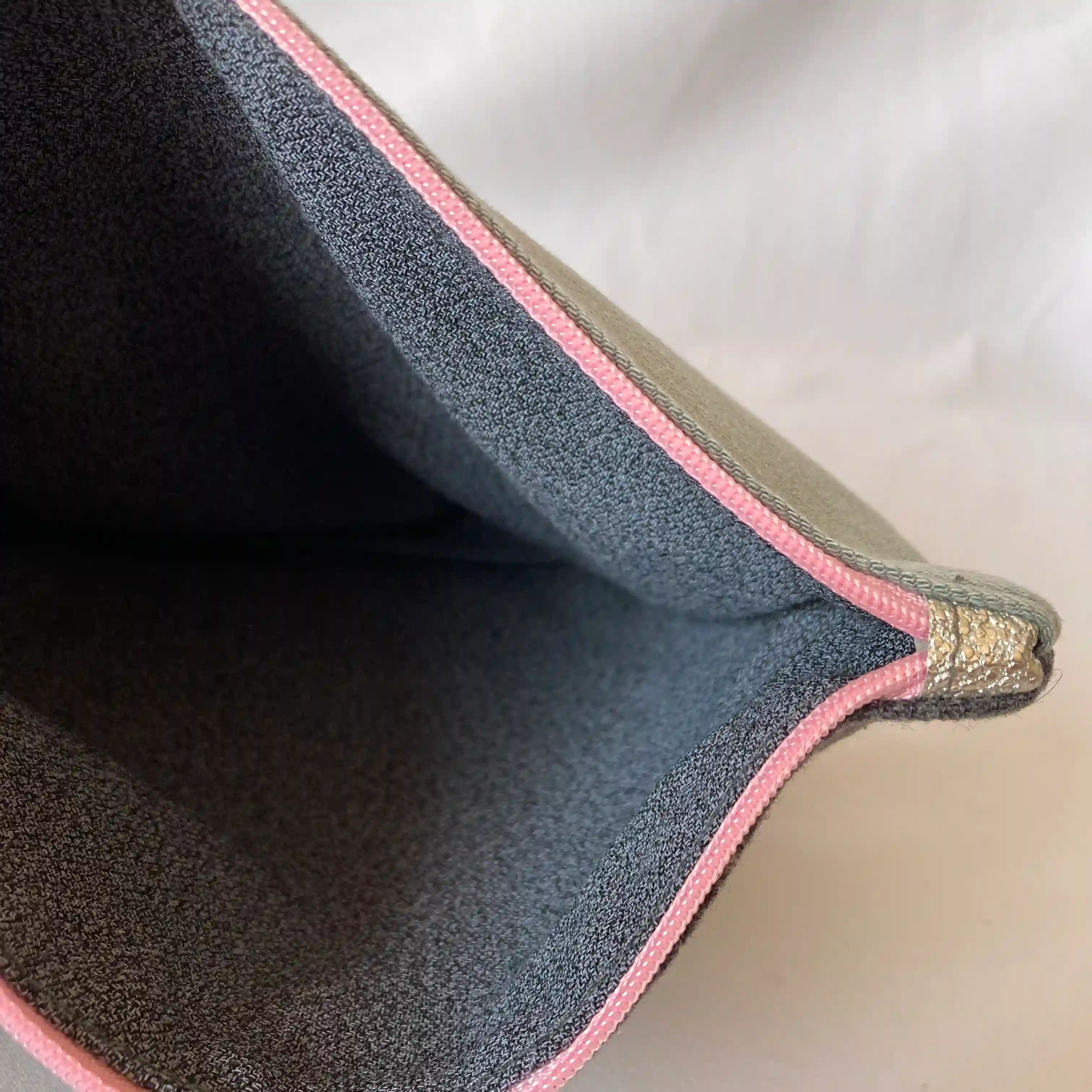 Trousse Tout gris 3