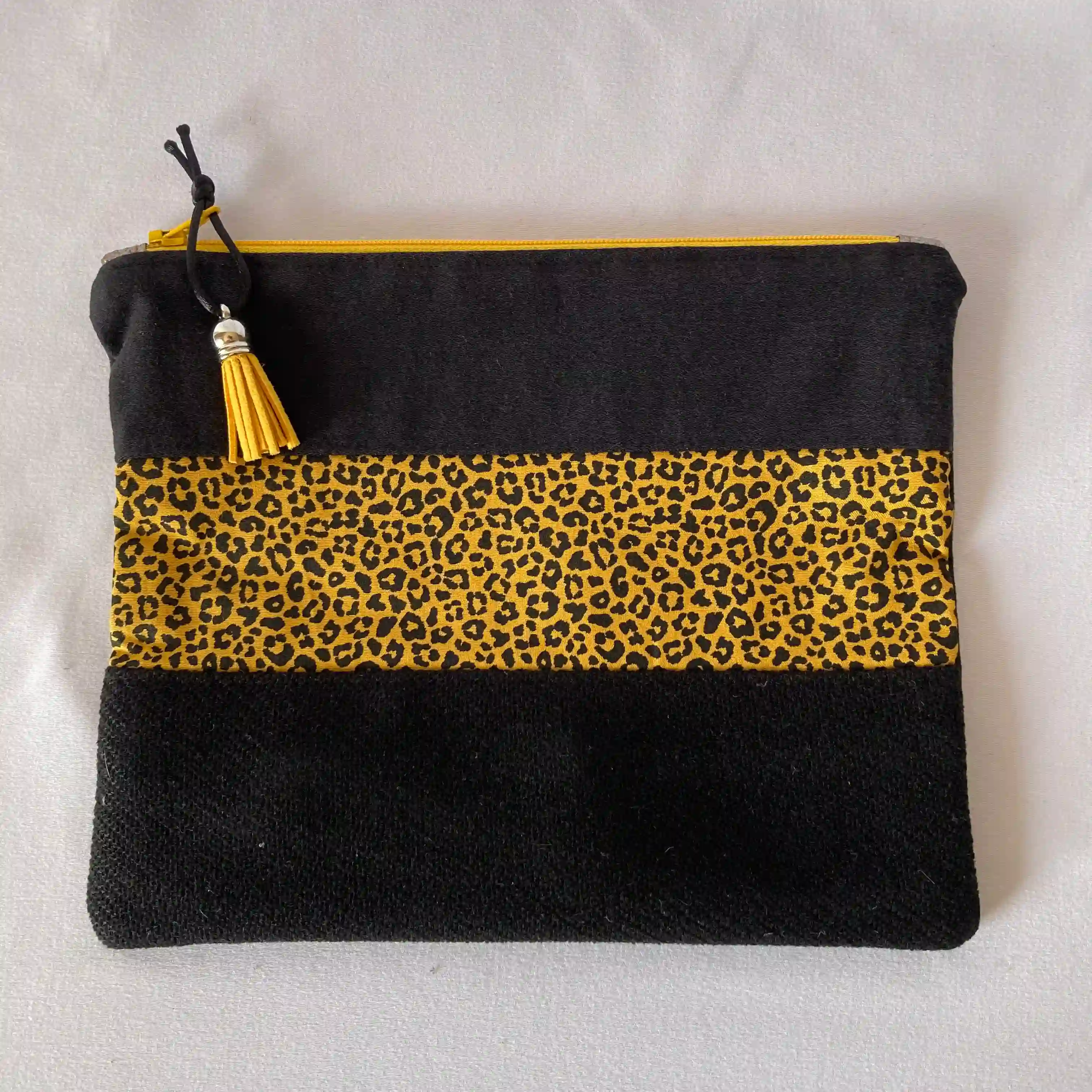 Trousse léopard moutarde 1