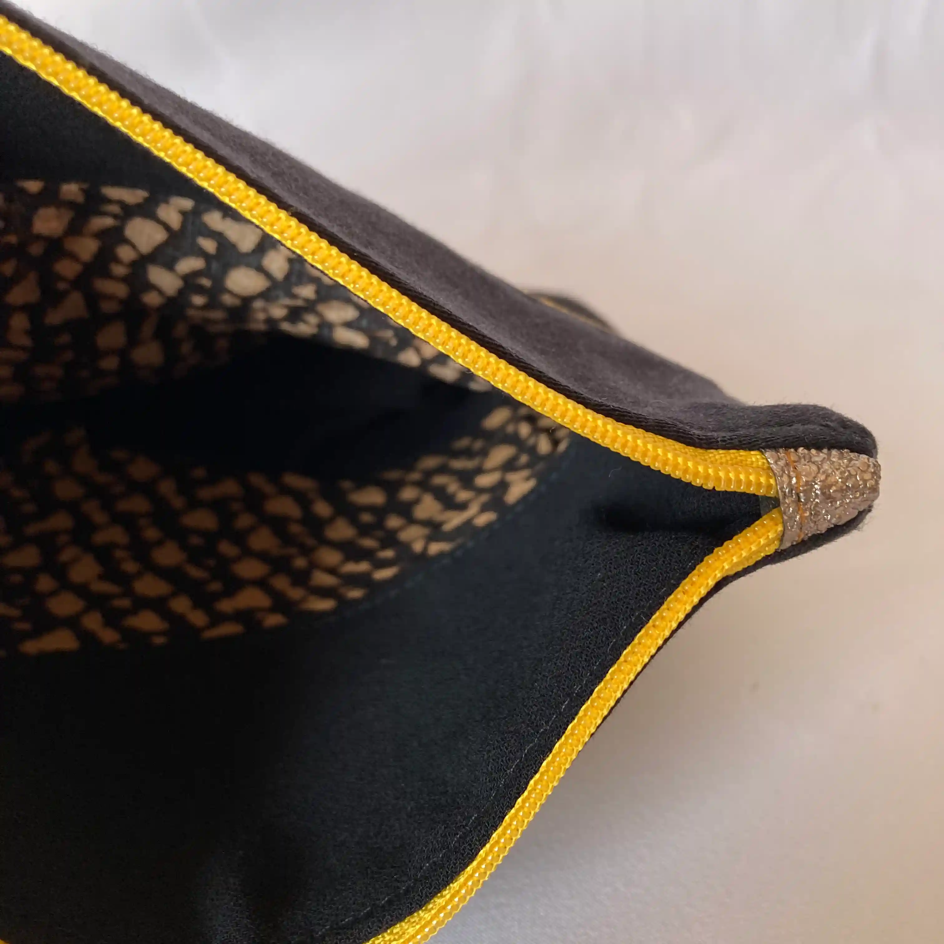 Trousse léopard moutarde 3