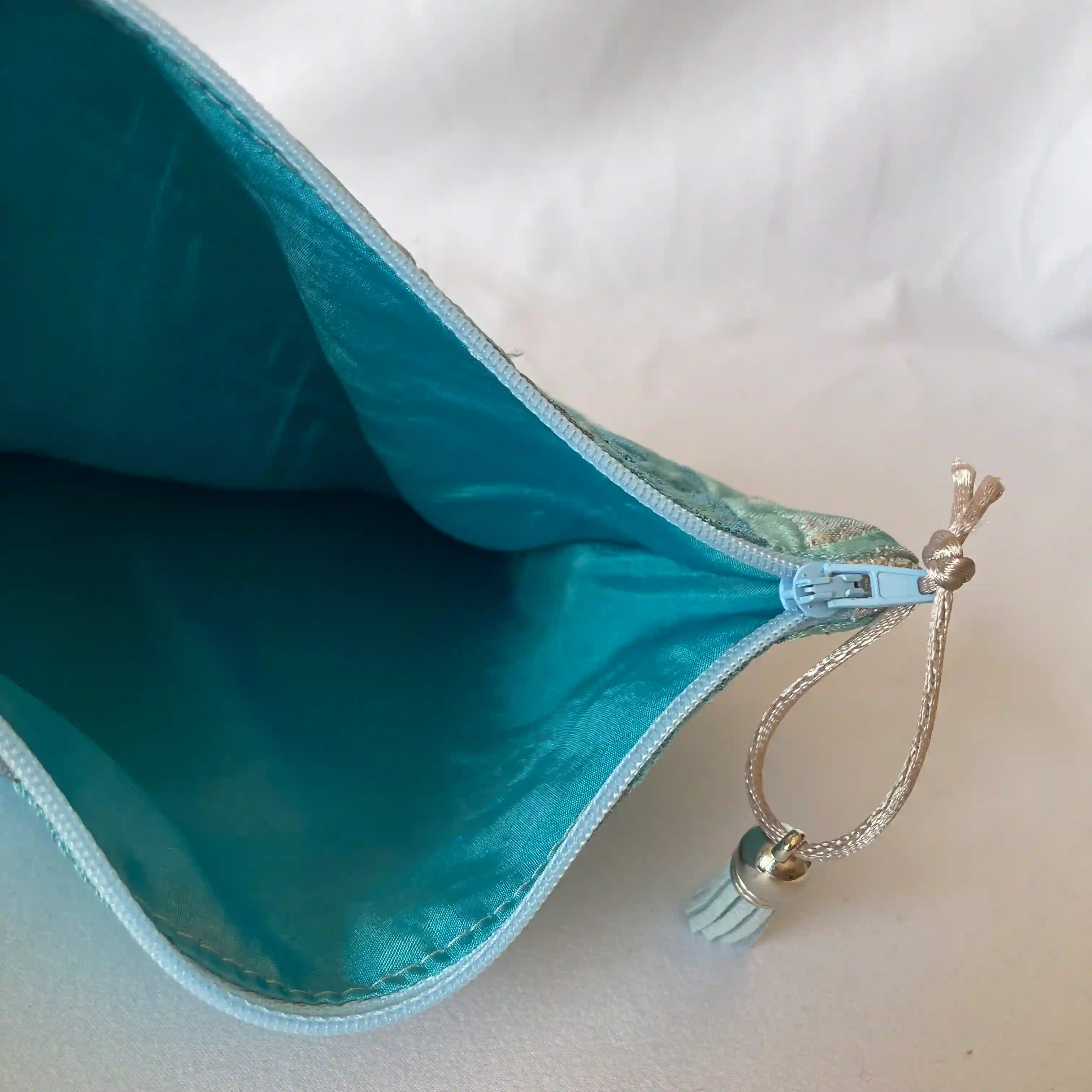Trousse bleu de soirée 2